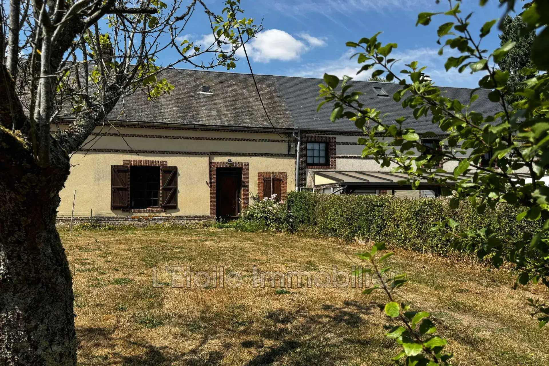 À vendre maison en pierres avec jardin à Soligny-la-Trappe, proche de l'abbaye