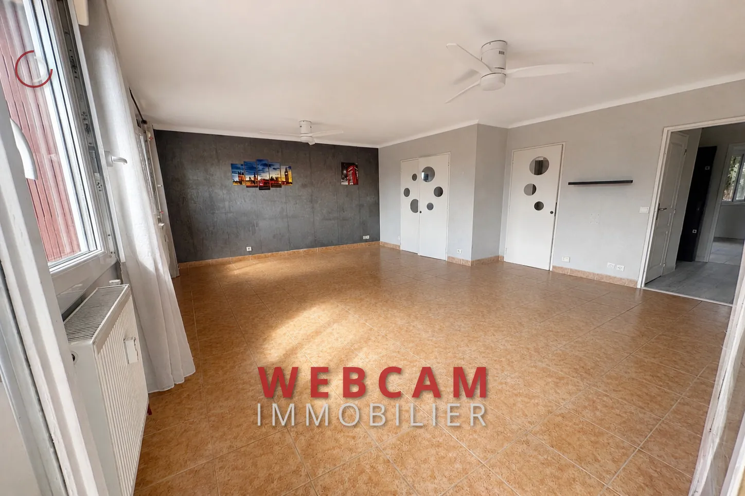 Appartement 3/4 pièces lumineux avec balcon et loggia à Cannes La Bocca 