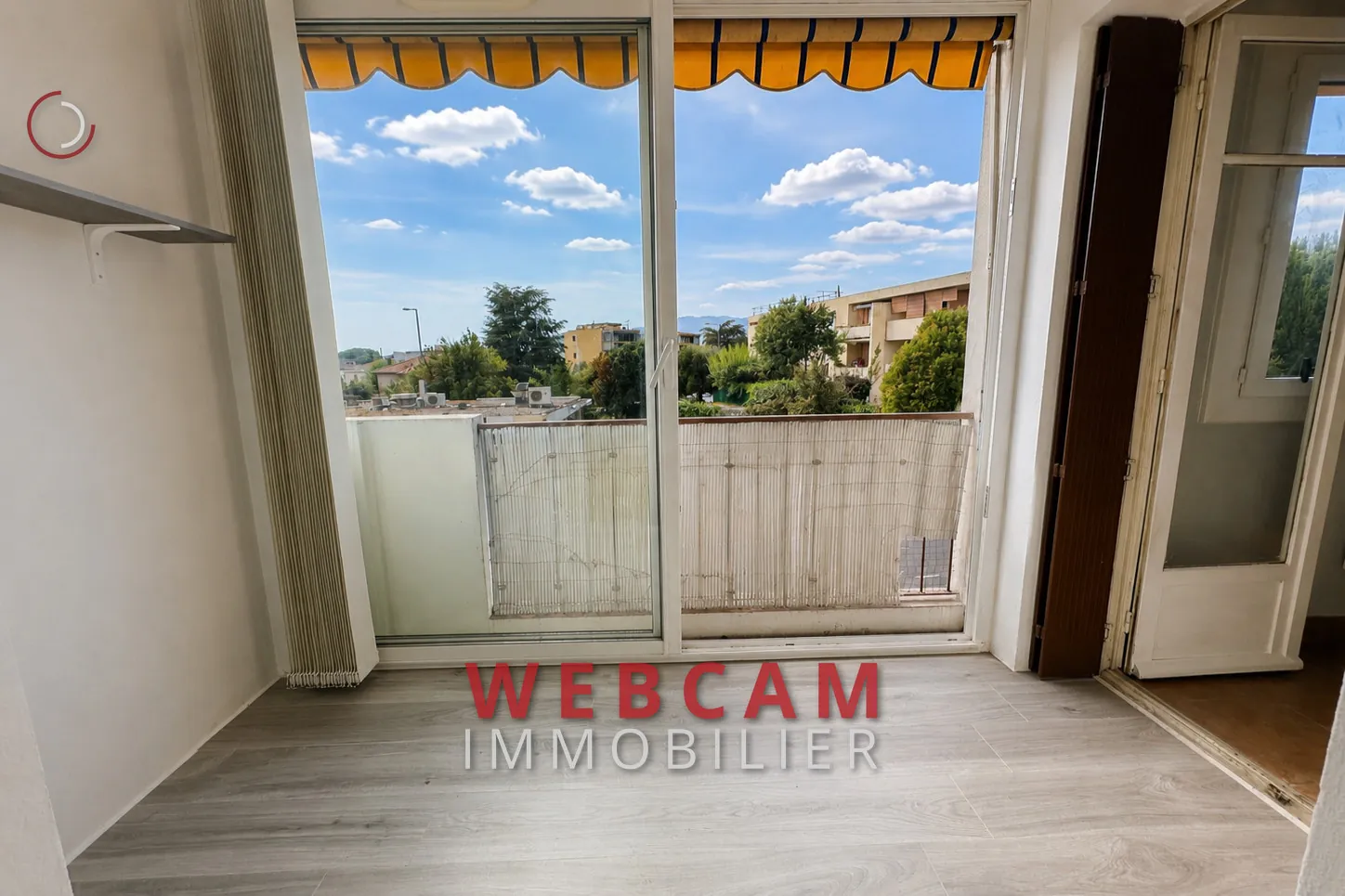 Appartement 3/4 pièces lumineux avec balcon et loggia à Cannes La Bocca 