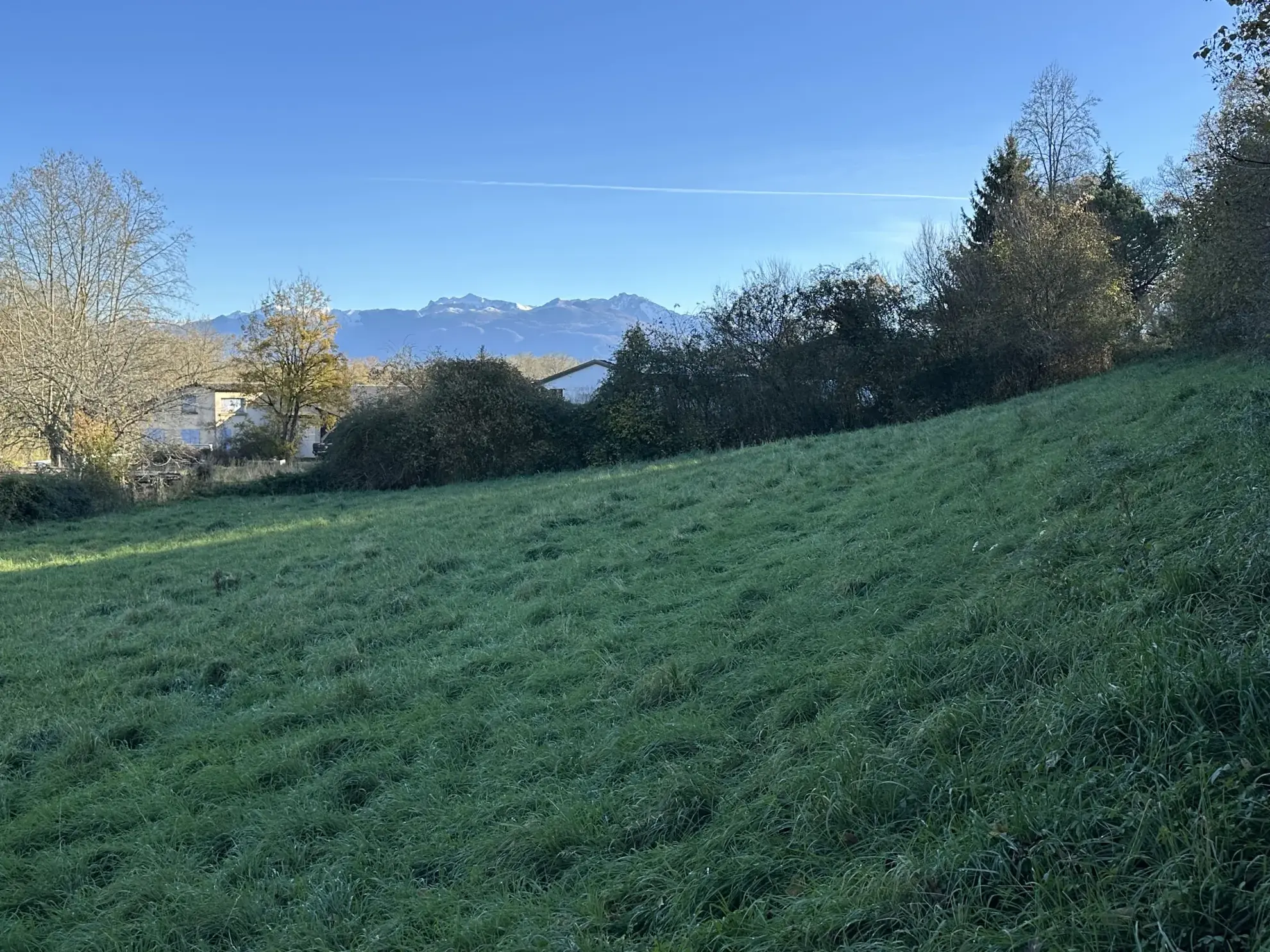 Terrain à bâtir à Moumour – Environnement calme et viabilisé de 2500 m²