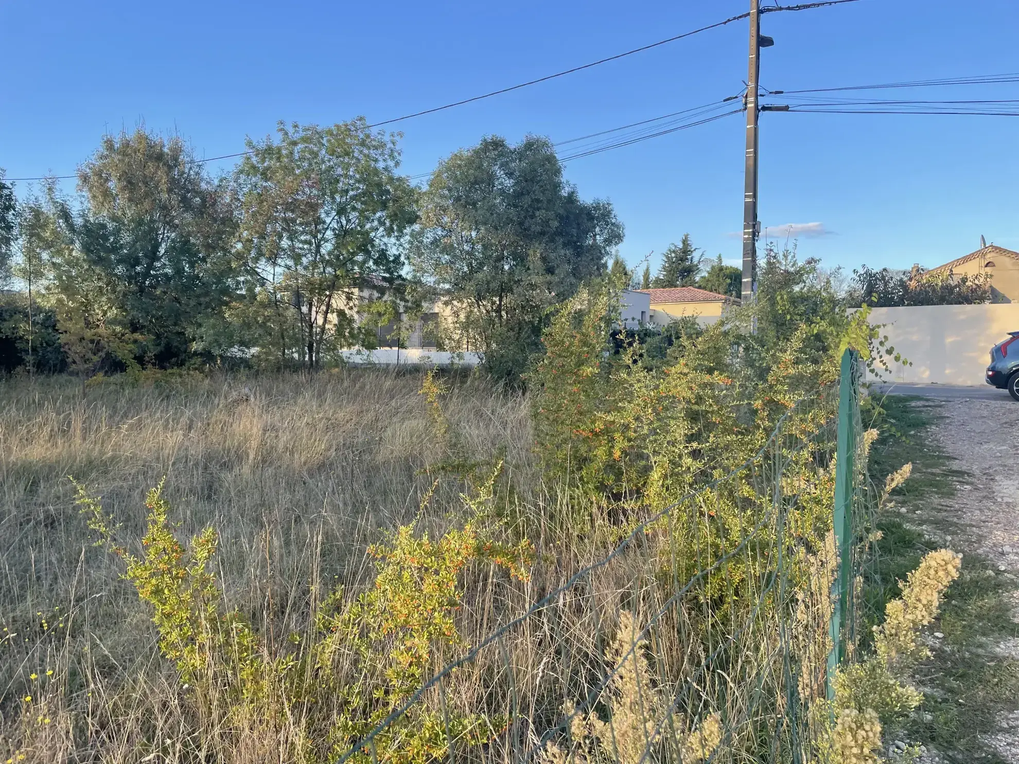 Terrain constructible de 692 m² à Saint-Martin-de-Valgalgues, viabilisé et calme