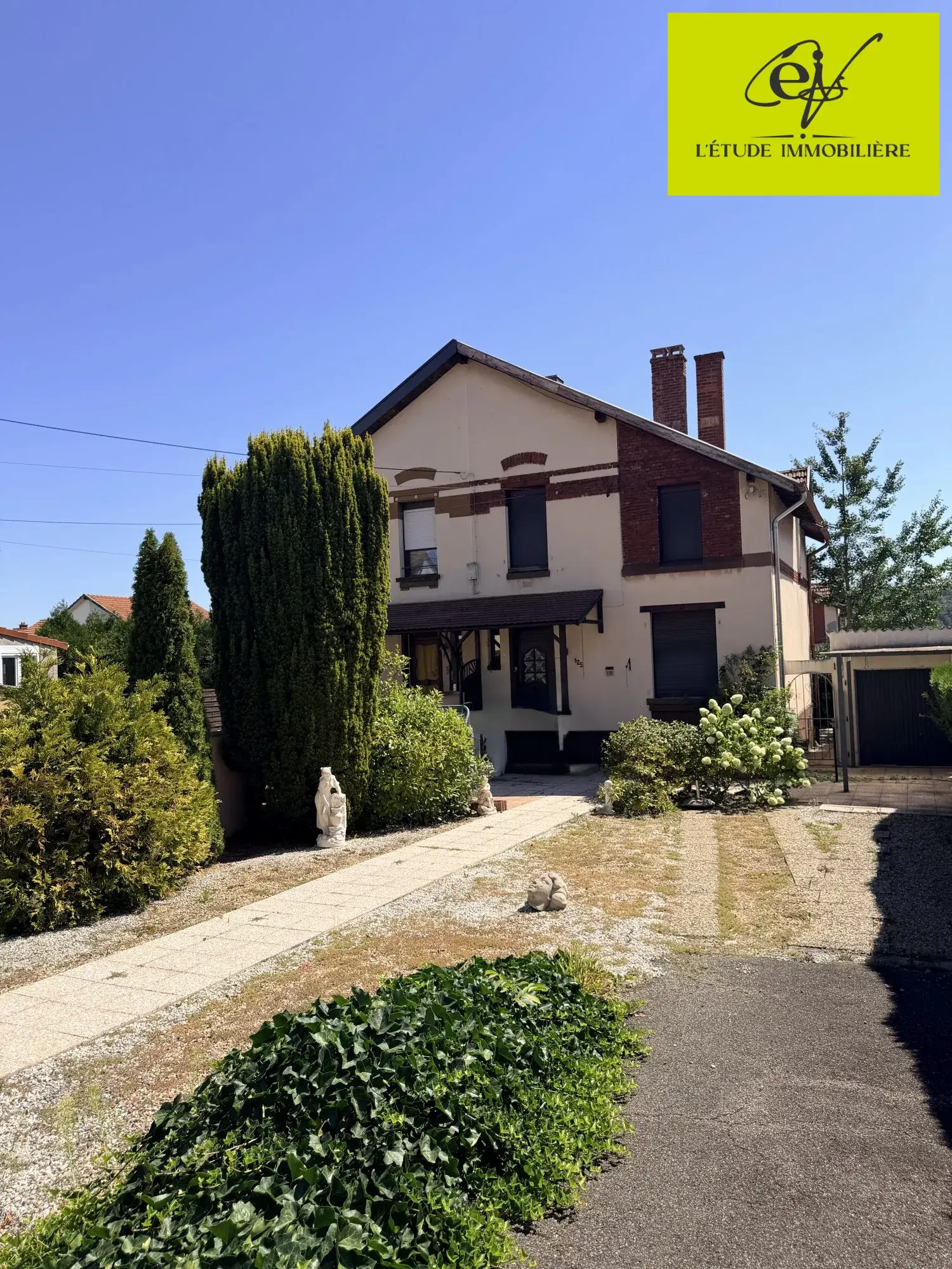 Maison mitoyenne à vendre à Stiring-Wendel avec jardin et garage