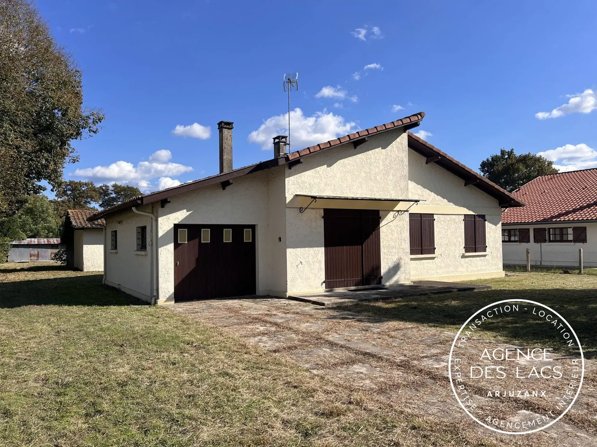 Maison proche du Lac d'Arjuzanx avec grand garage et terrain piscinable