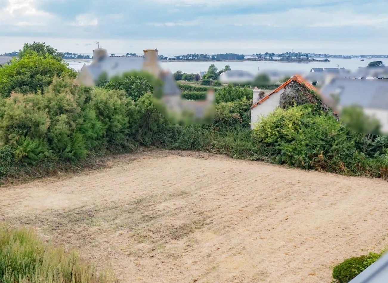 Terrain constructible proche mer à Roscoff 29680, calme et viabilisé