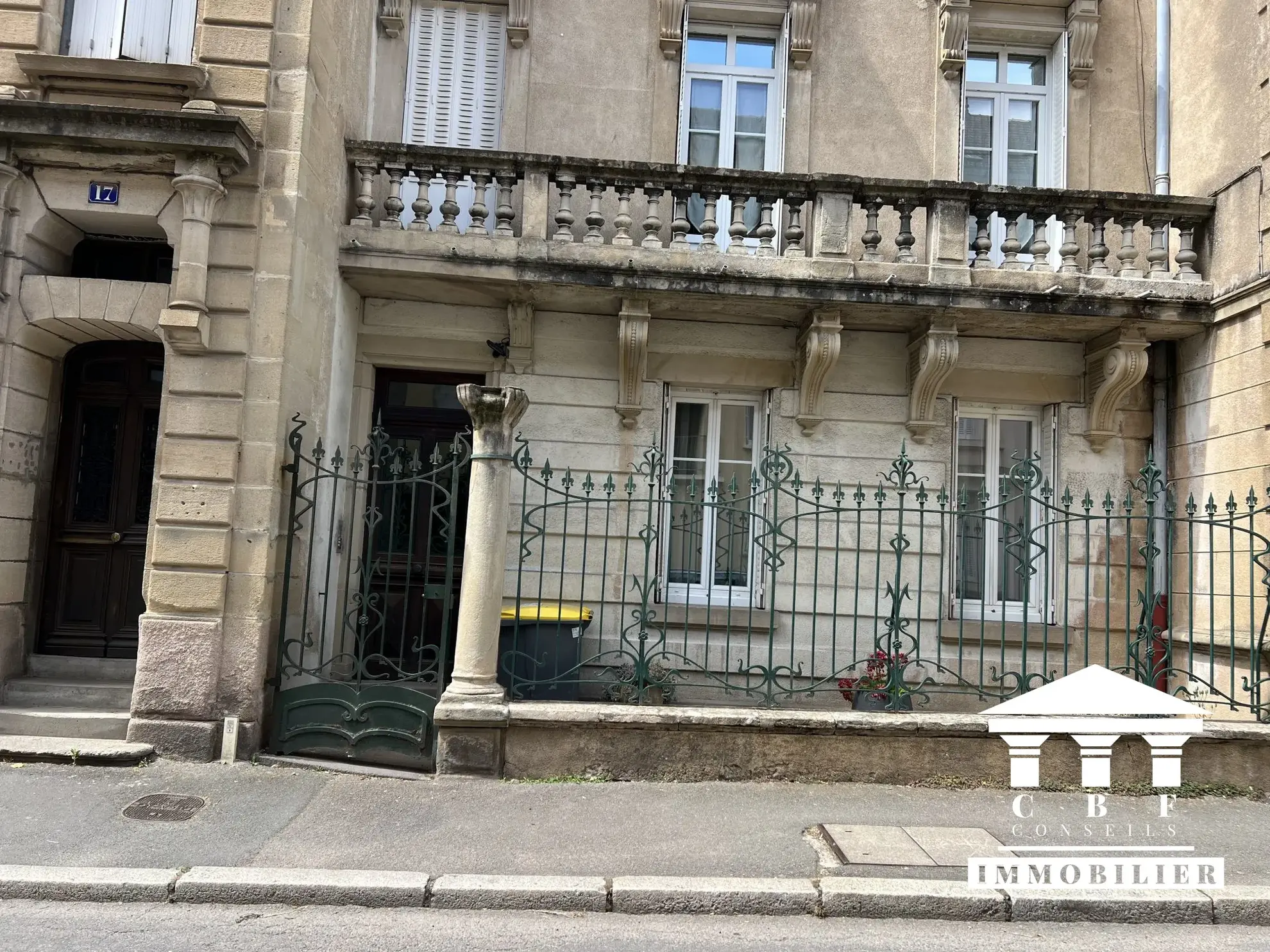 Appartement de 130 m² en centre-ville d'Autun - 3 chambres, standing et lumineux