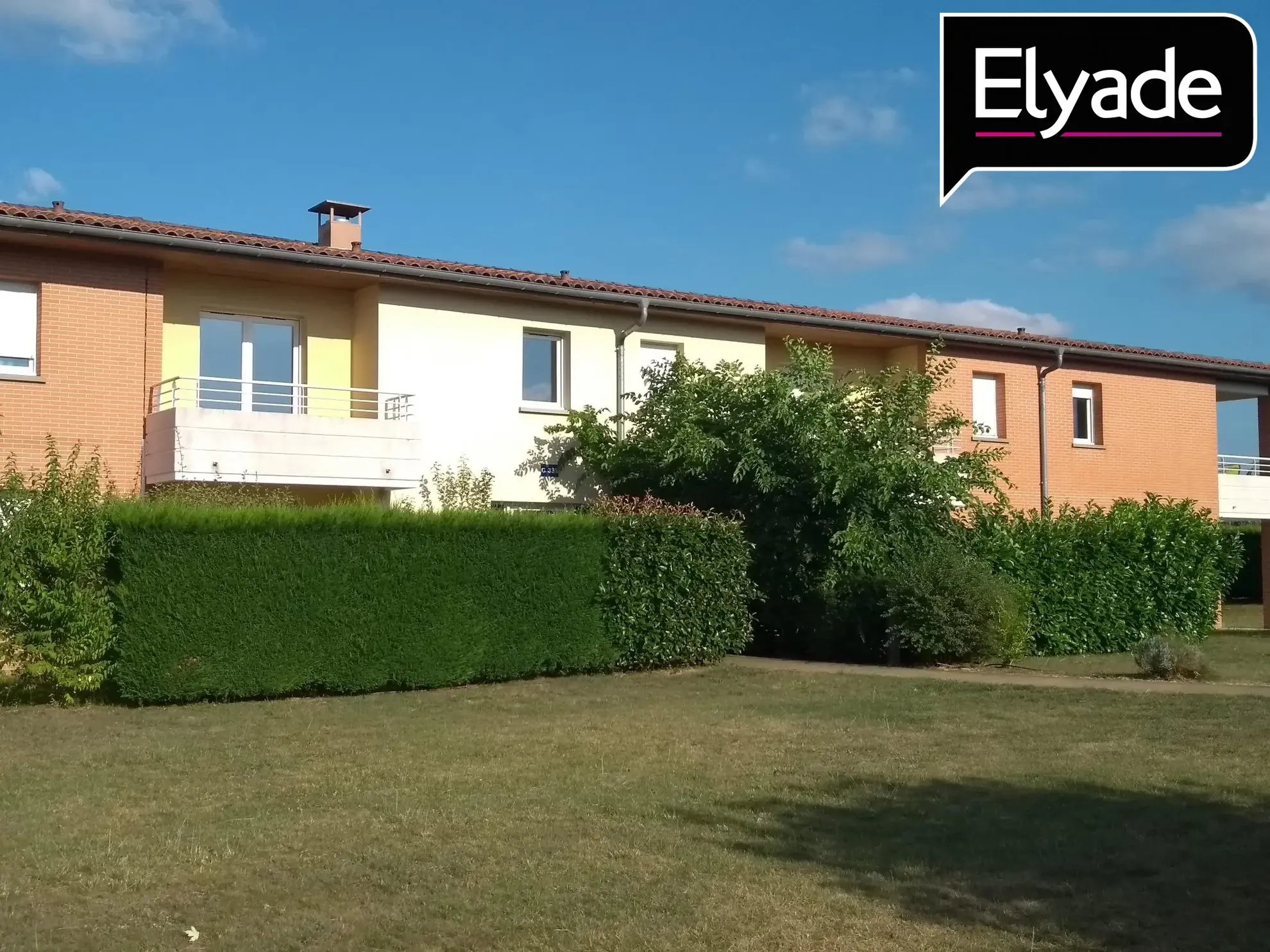 Appartement T3 lumineux avec balcon et parking à Saint-Perdon