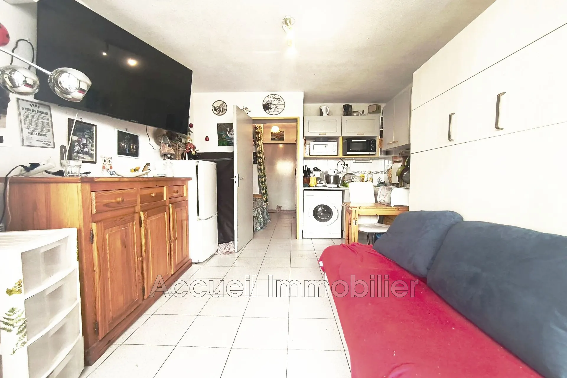 Studio avec terrasse à vendre au Grau du Roi, proche plage et commerces
