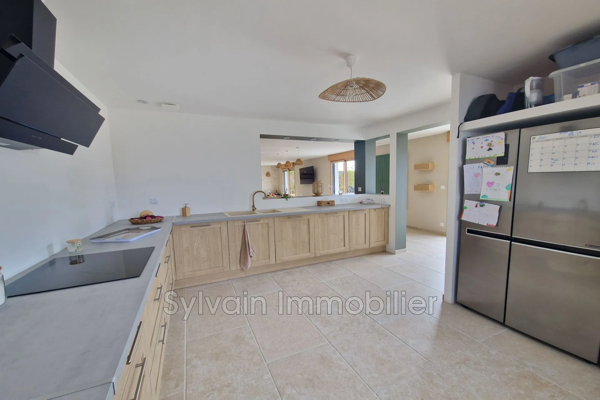 Maison rénovée avec dépendances à Gournay-en-Bray - Cadre calme et vue dégagée 