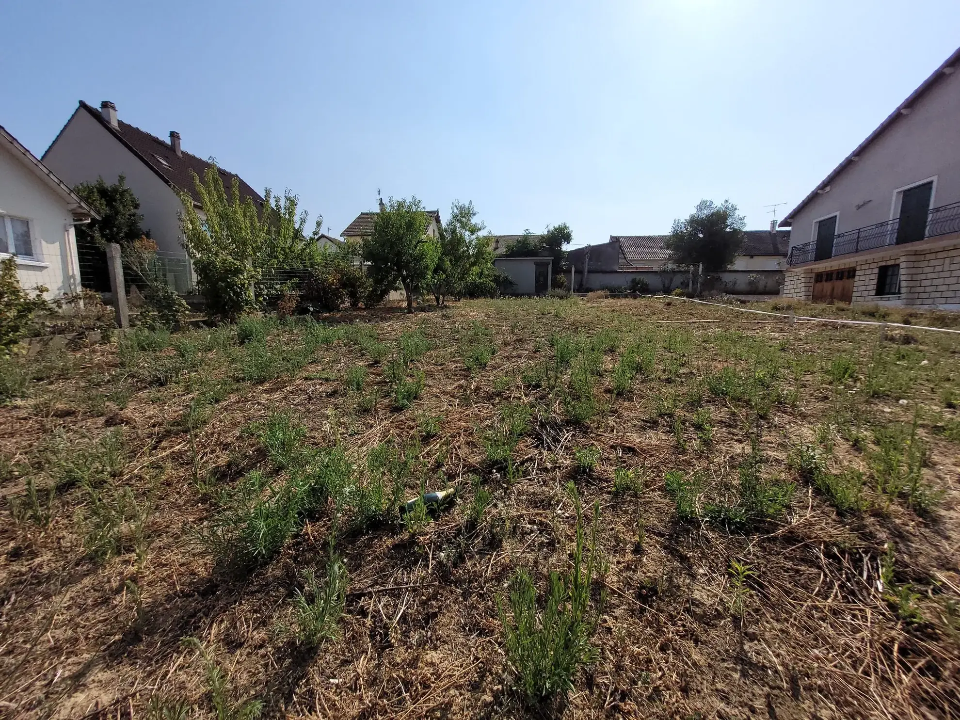 Terrain à bâtir de 400 m² à Goussainville dans quartier pavillonnaire recherché