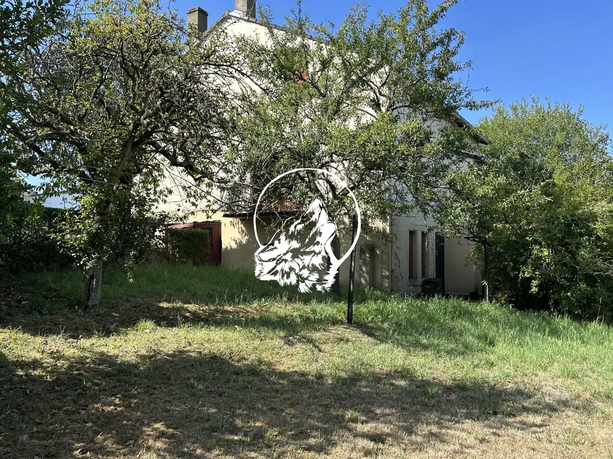Maison spacieuse de 151,86 m² avec 4 chambres et potentiel de rénovation à L'Hôpital