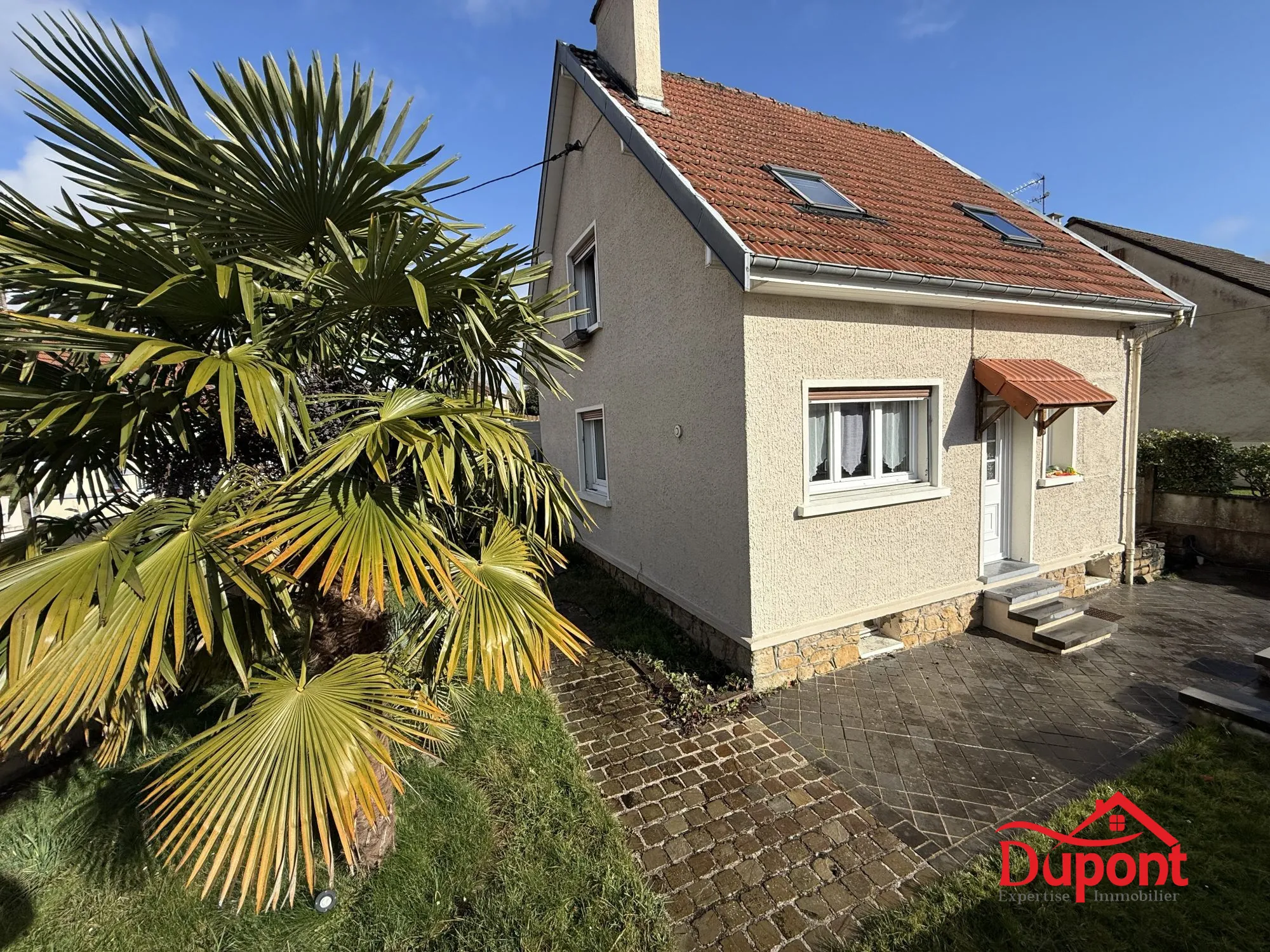 Maison individuelle à Revin dans le quartier La Campagne – 3 chambres, terrasse, proche écoles
