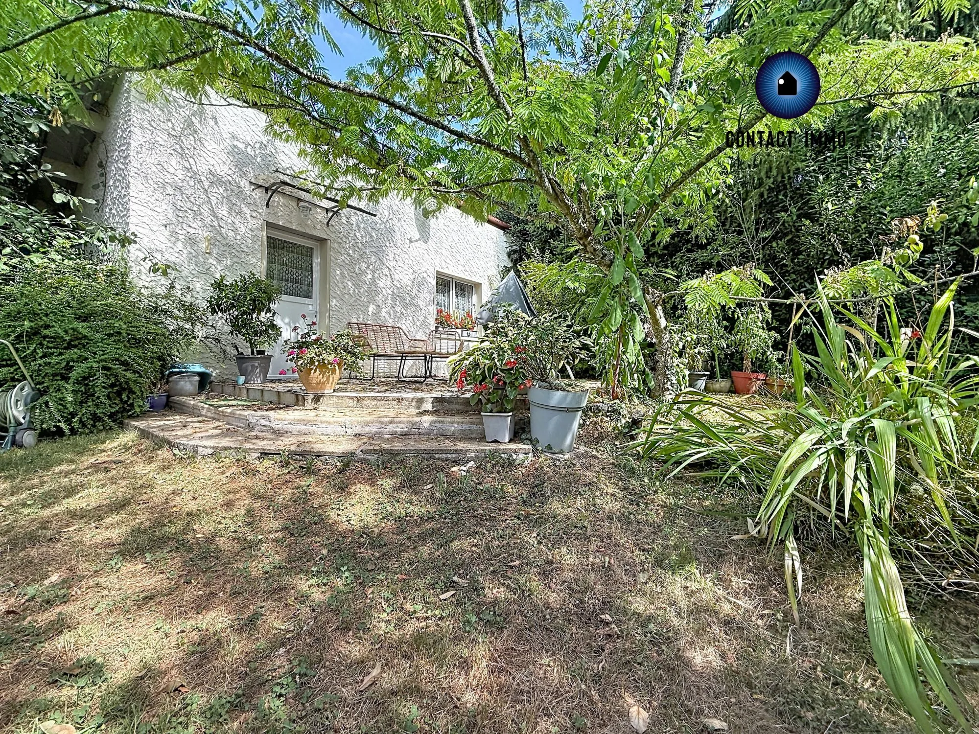 Rare maison de campagne à Cornil avec jardin de 1189 m²