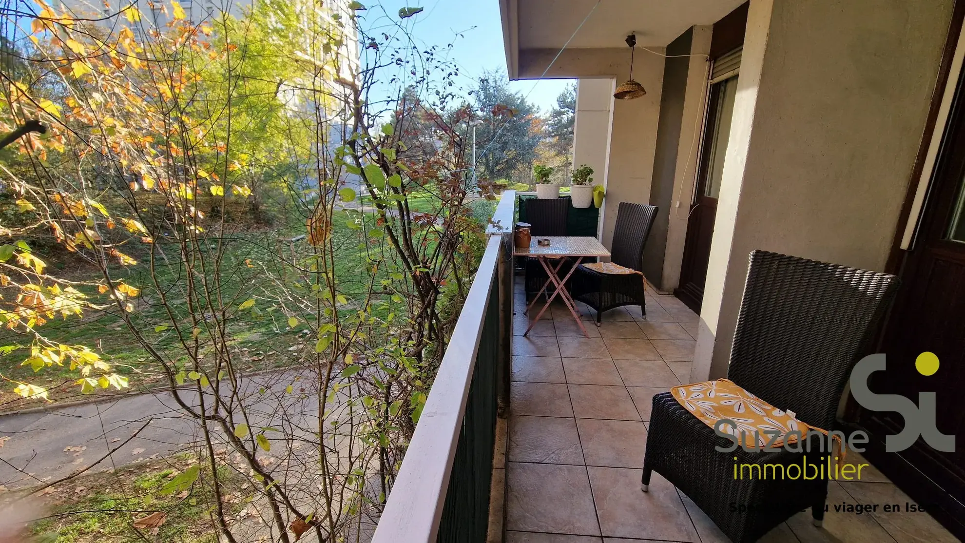 Appartement T5 de 93 m² à Échirolles avec balcon, loggia et cave - Idéal premier achat ou investissement
