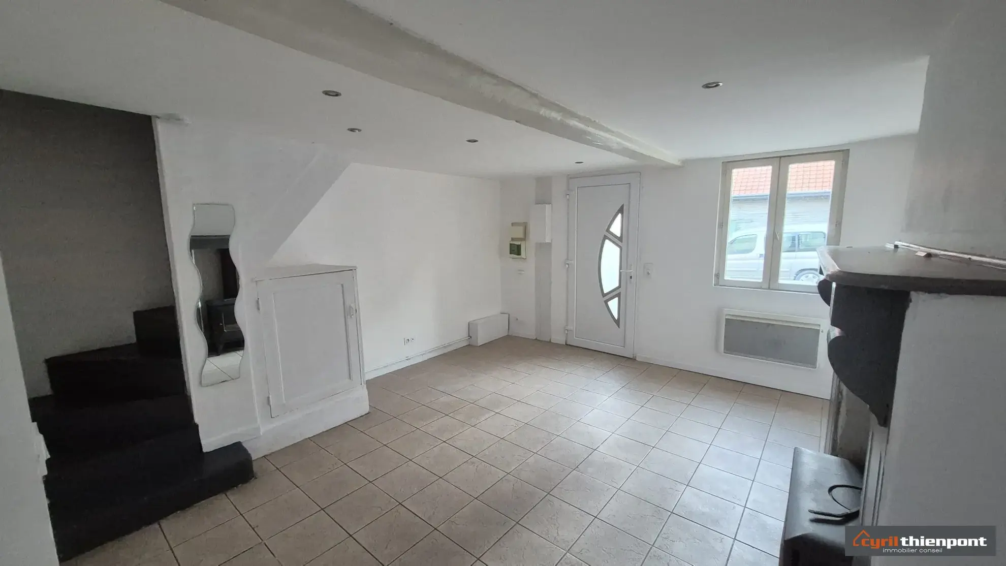 Maison à vendre à Pont-Remy de 55 m² avec 1 chambre, cour et emplacement central 
