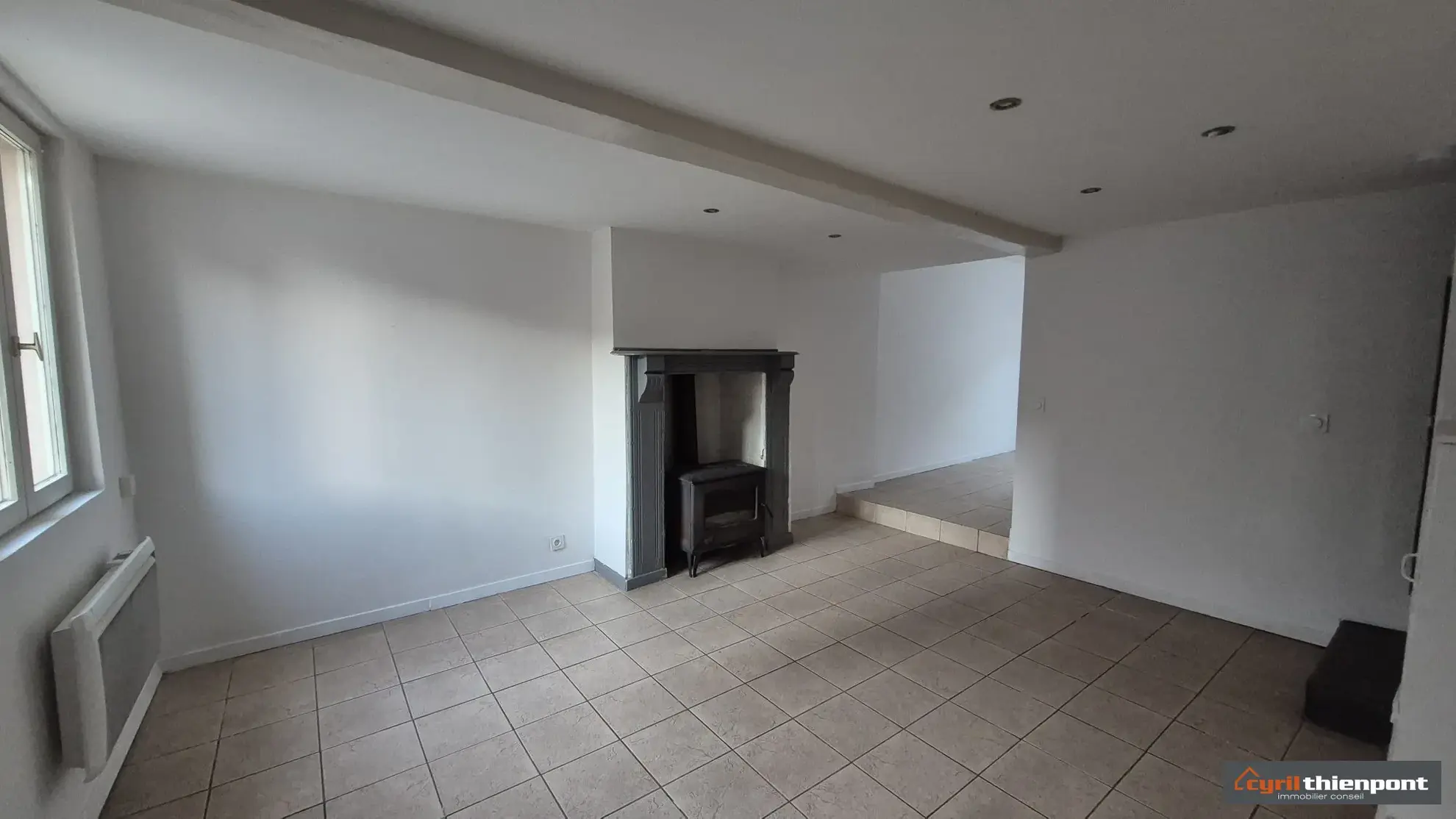 Maison à vendre à Pont-Remy de 55 m² avec 1 chambre, cour et emplacement central 
