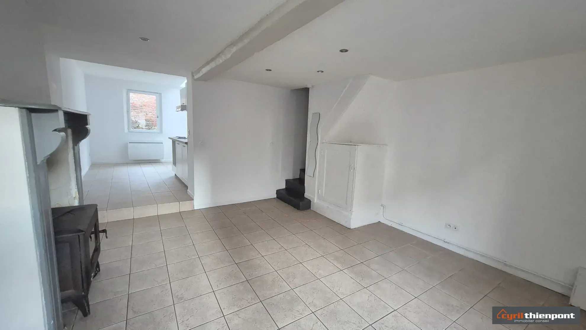 Maison à vendre à Pont-Remy de 55 m² avec 1 chambre, cour et emplacement central 