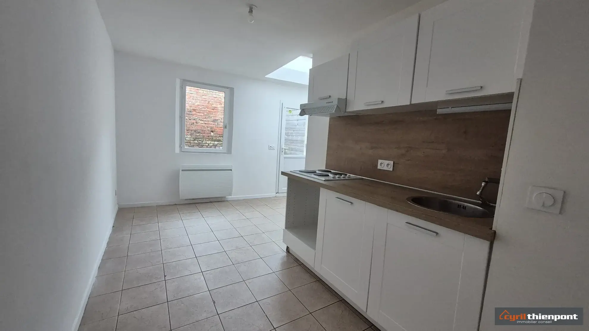 Maison à vendre à Pont-Remy de 55 m² avec 1 chambre, cour et emplacement central 