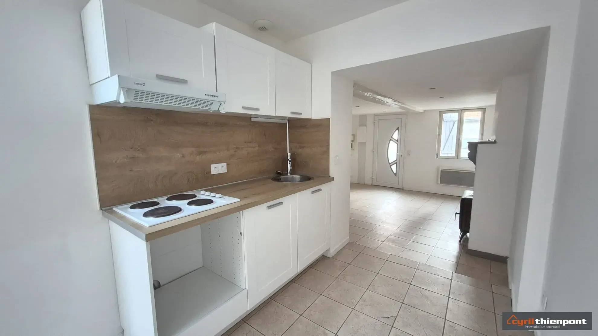 Maison à vendre à Pont-Remy de 55 m² avec 1 chambre, cour et emplacement central