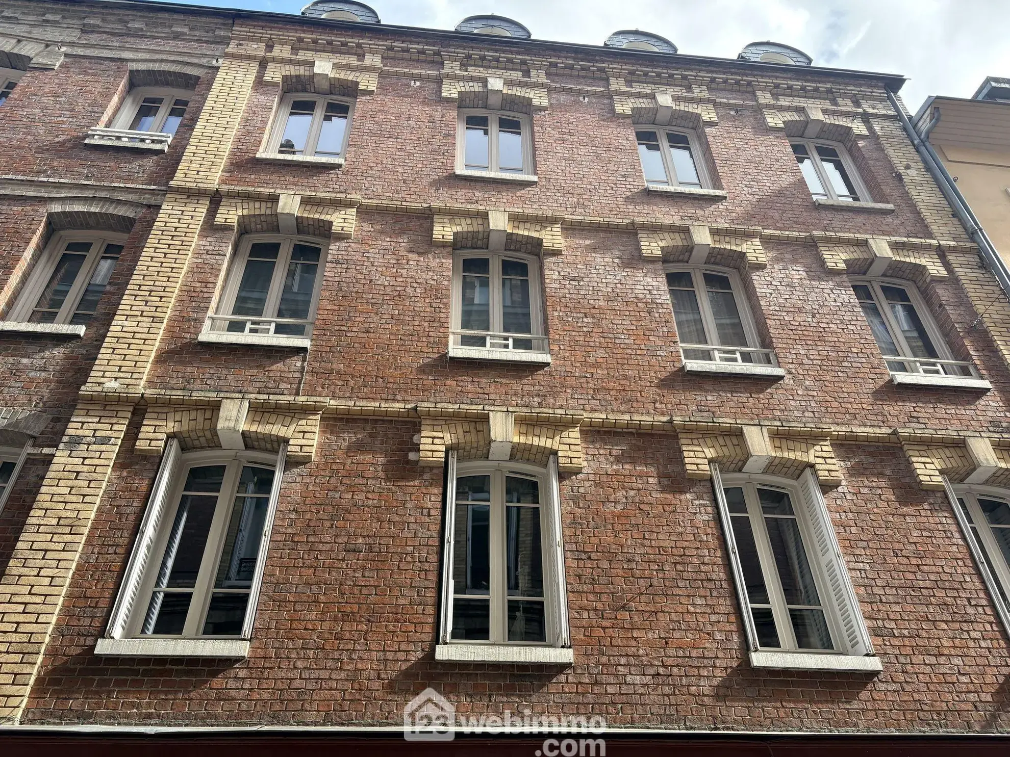 Appartement traversant en duplex de 80m² à Rouen, centre historique 