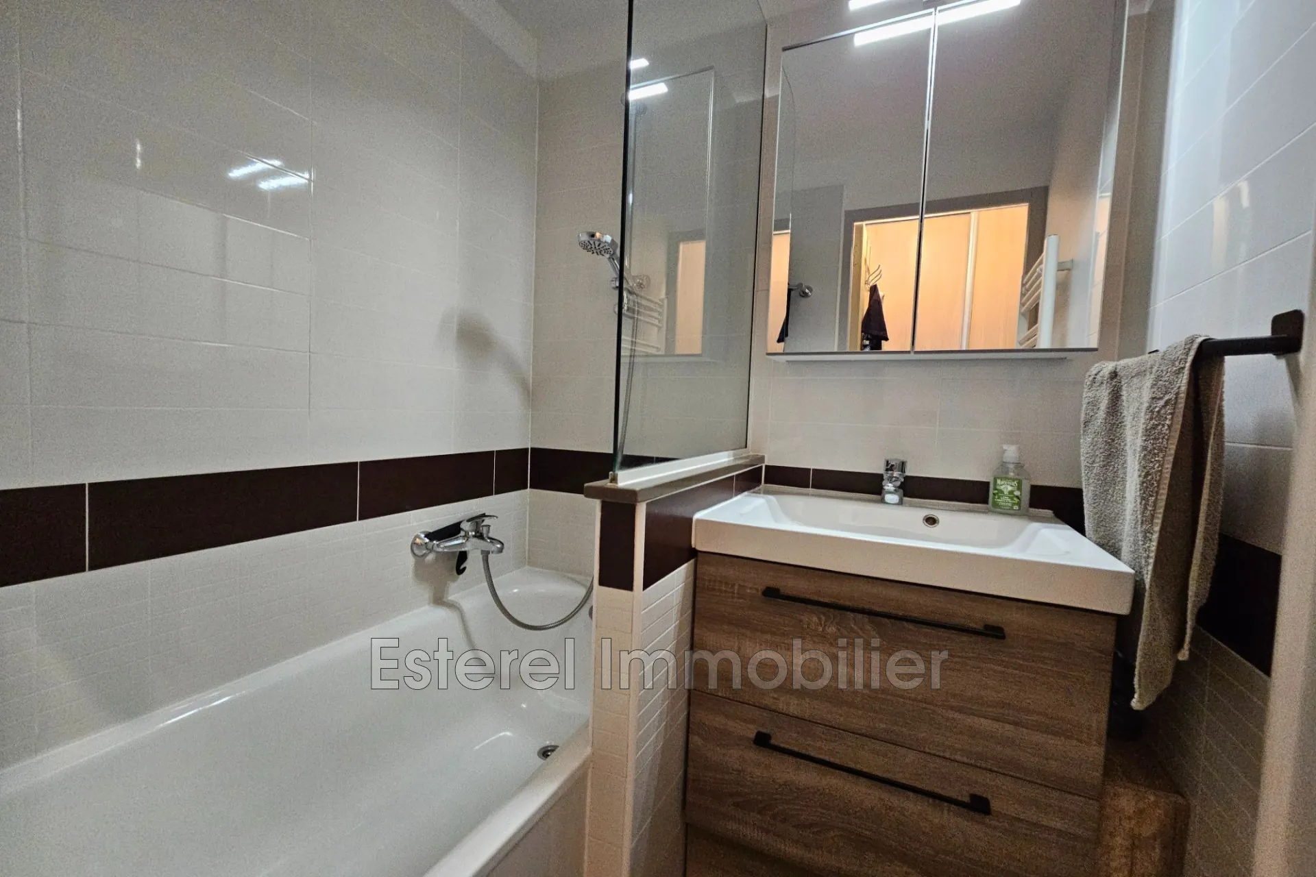 Charmant appartement 2 pièces avec terrasse à Agay dans le quartier de la Rade 