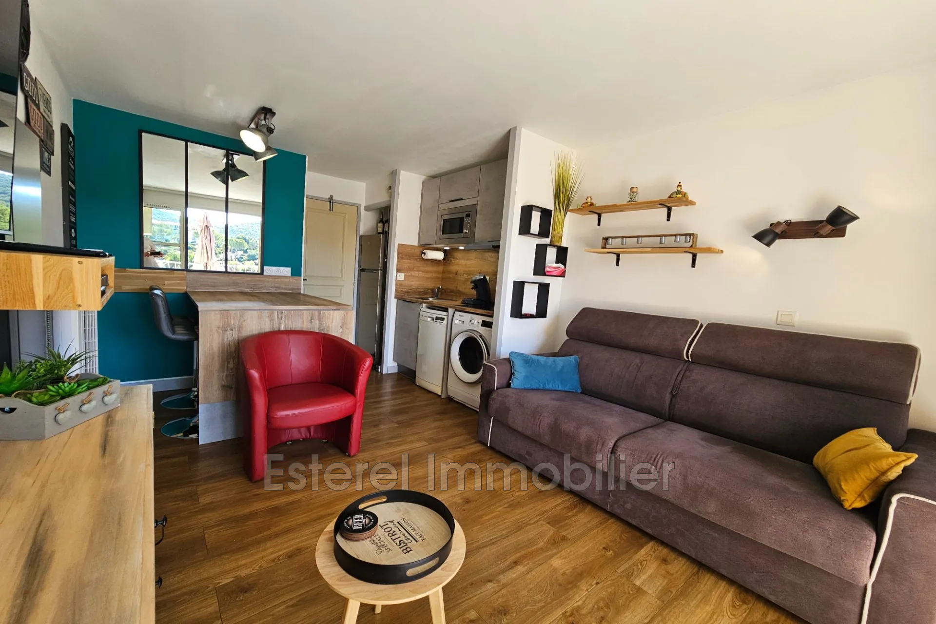 Charmant appartement 2 pièces avec terrasse à Agay dans le quartier de la Rade 