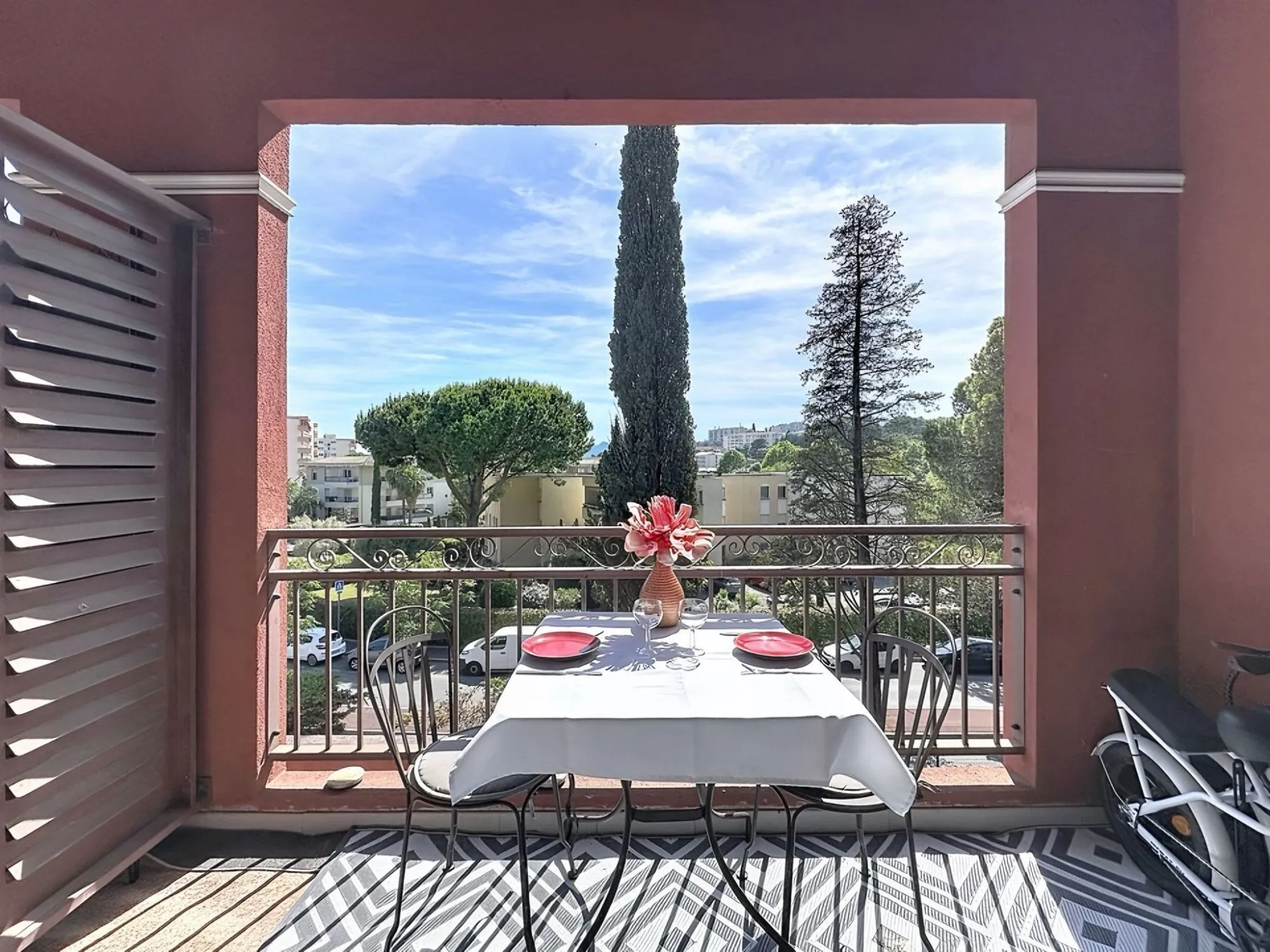 Studio à vendre à Le Cannet, 25 m² avec terrasse ensoleillée 