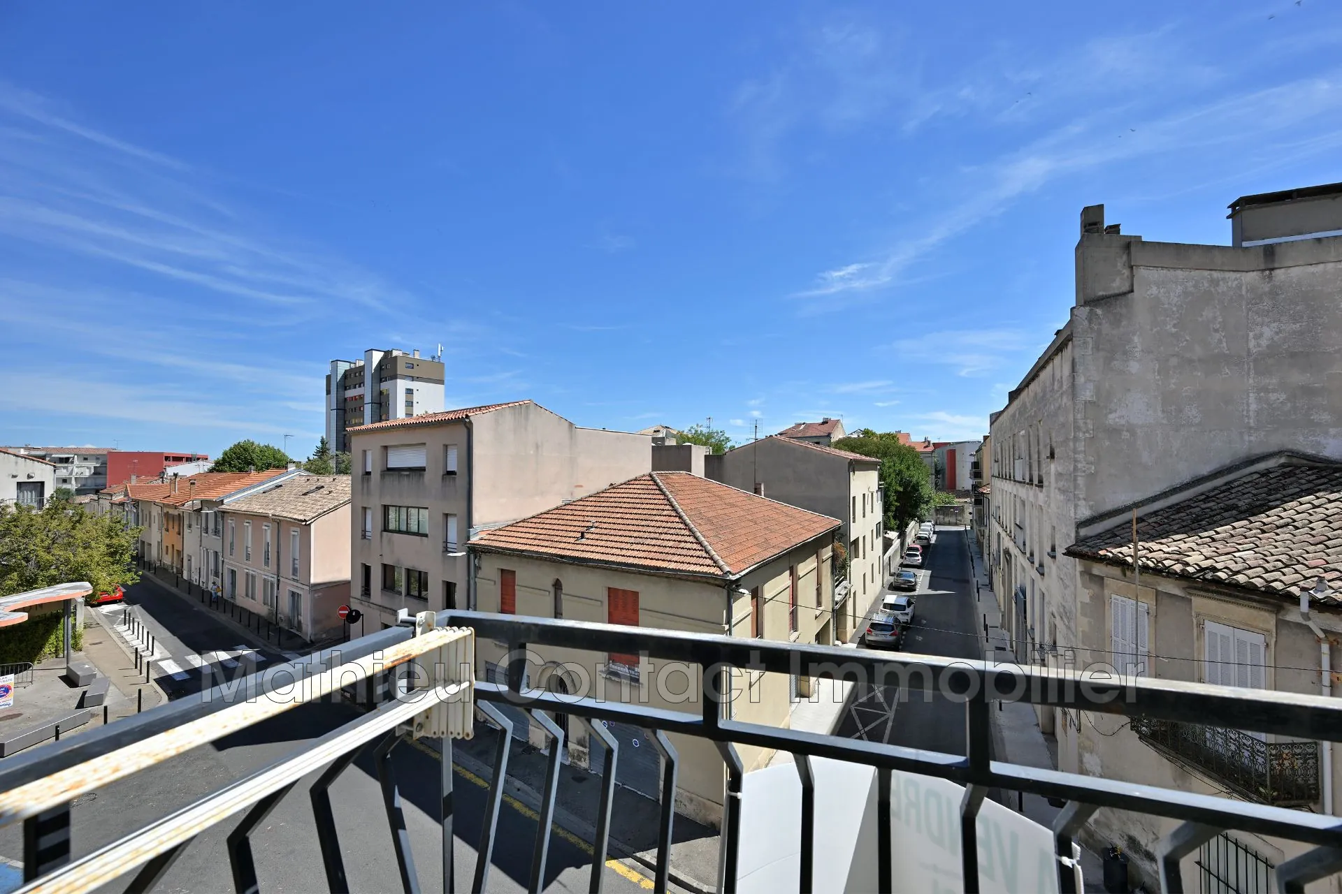 Appartement 3 pièces avec terrasse et parking à Nîmes Carnot