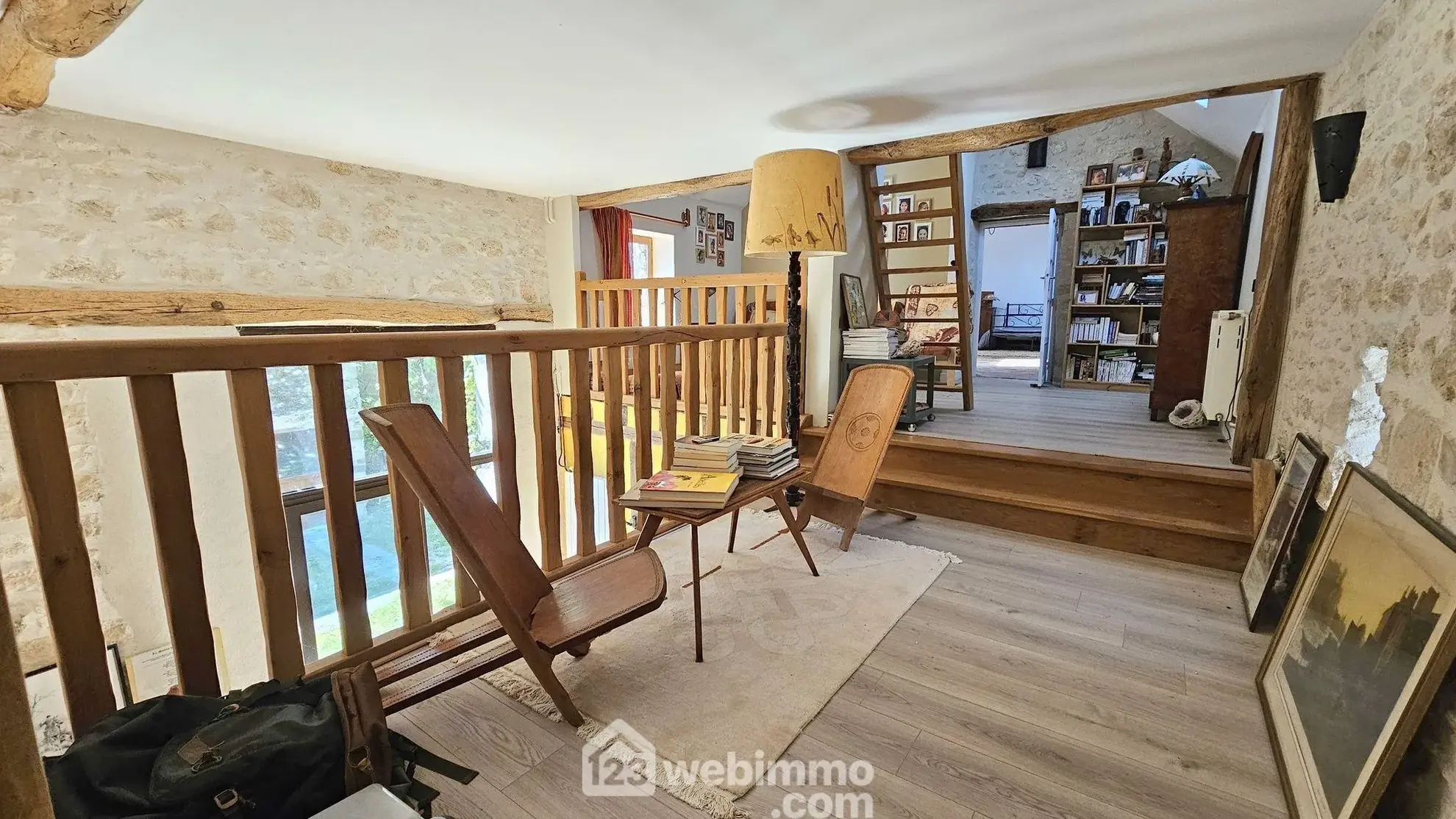 Maison en pierre de 120 m² avec jardin intime à Larchant 