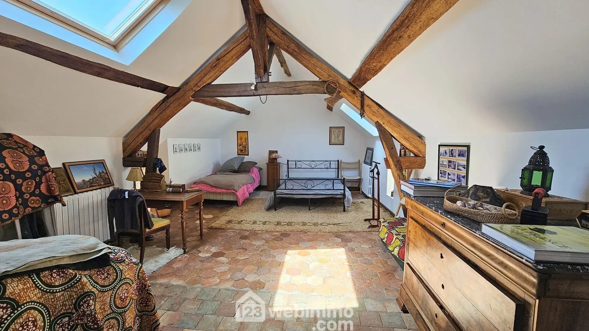 Maison en pierre de 120 m² avec jardin intime à Larchant 