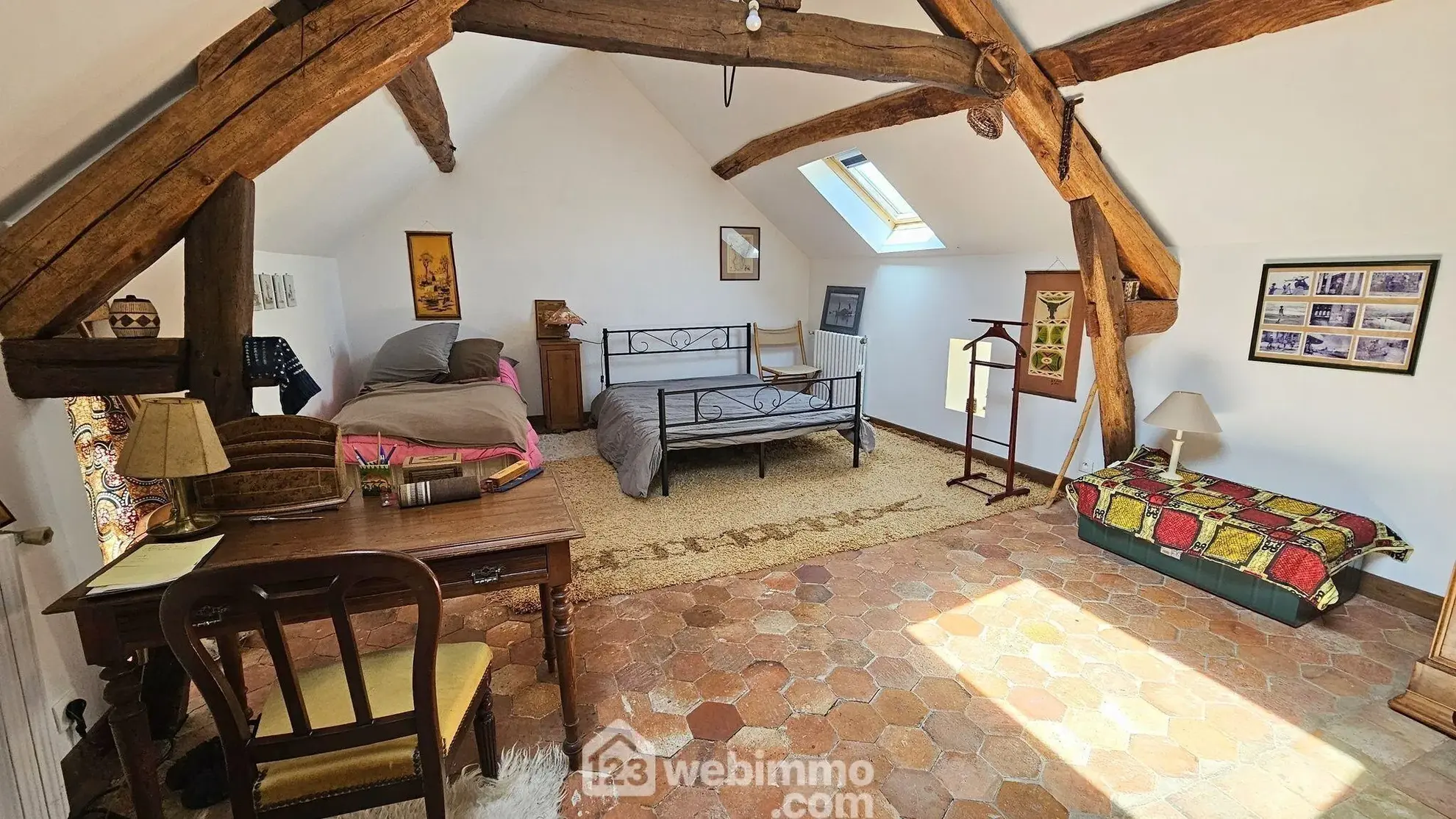 Maison en pierre de 120 m² avec jardin intime à Larchant 