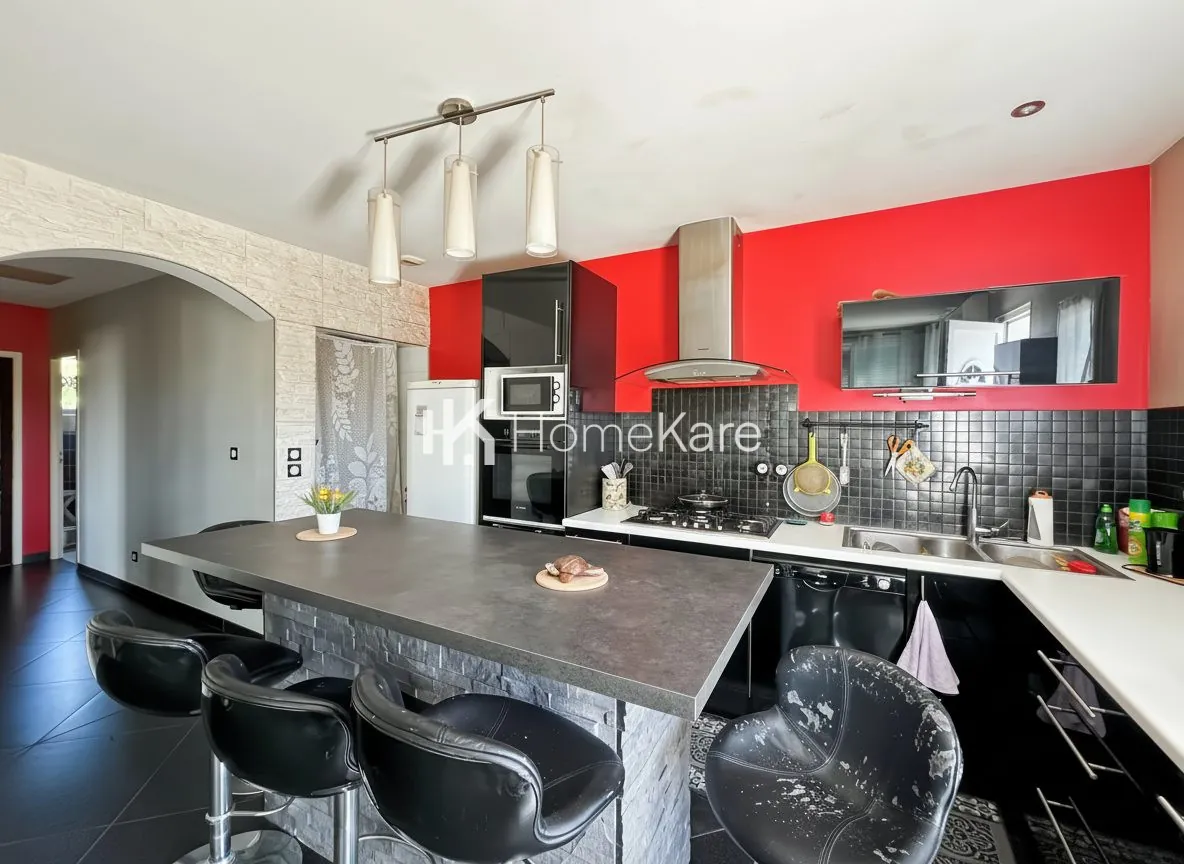 Appartement T3 lumineux avec 2 places de parking à Ambares-et-Lagrave