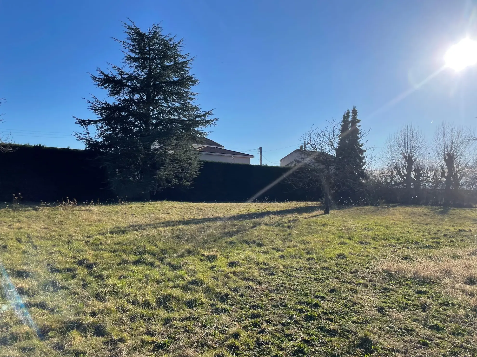 Terrain constructible de 420 m² à Martillac près de Bordeaux