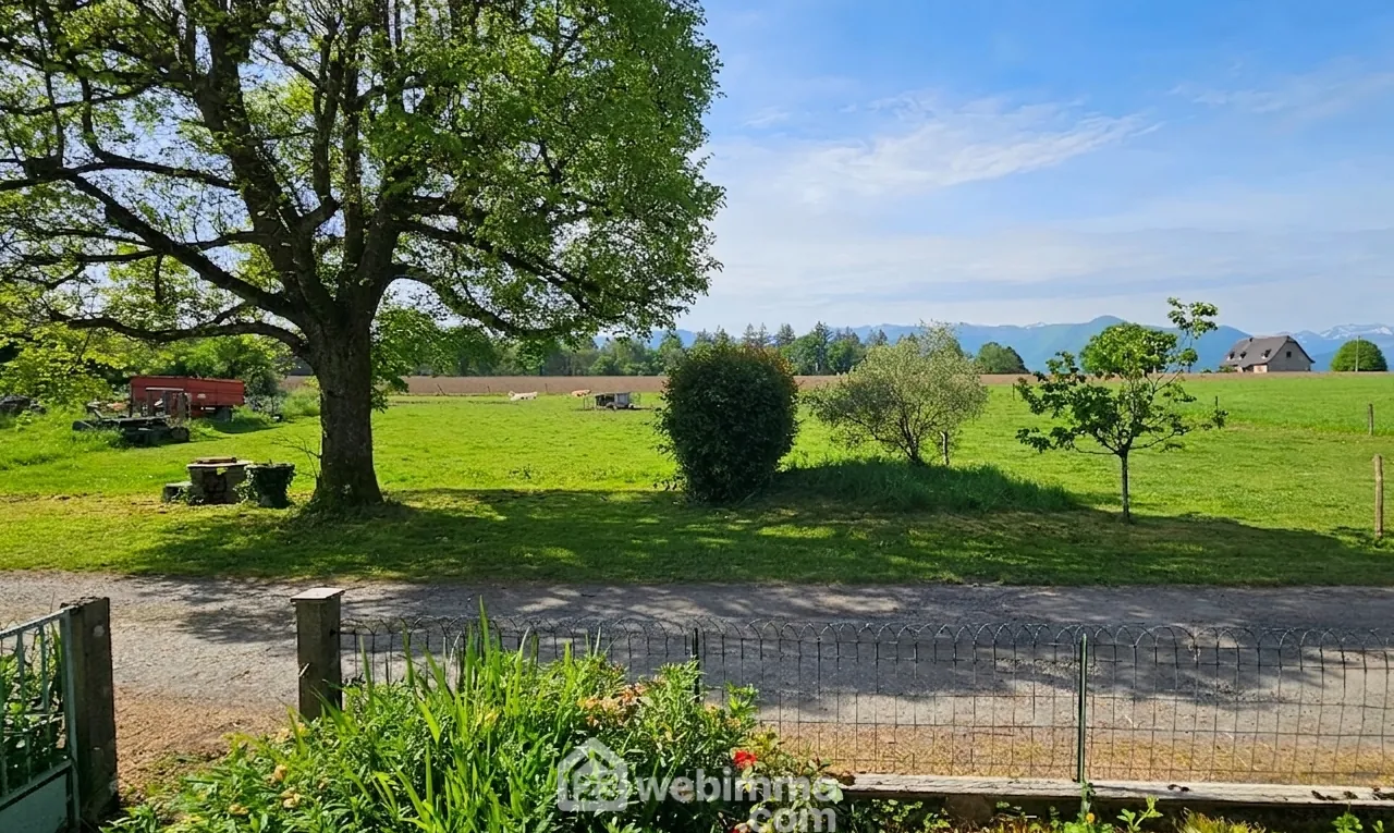 Maison de plain-pied avec vue sur Pyrénées à Lamarque-Pontacq - 115 m²