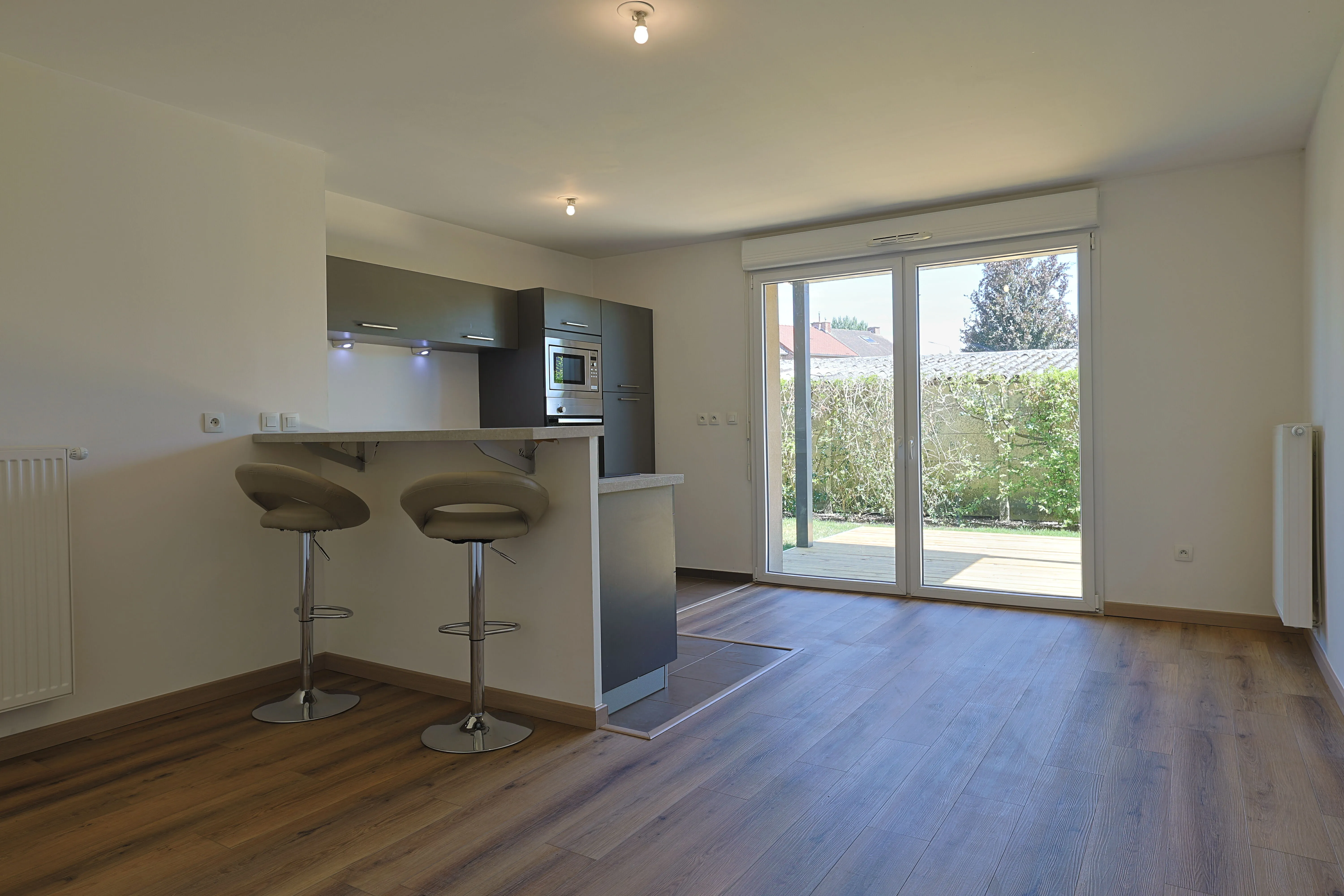 Appartement récent avec jardin privatif, terrasse et parking à Wasquehal 