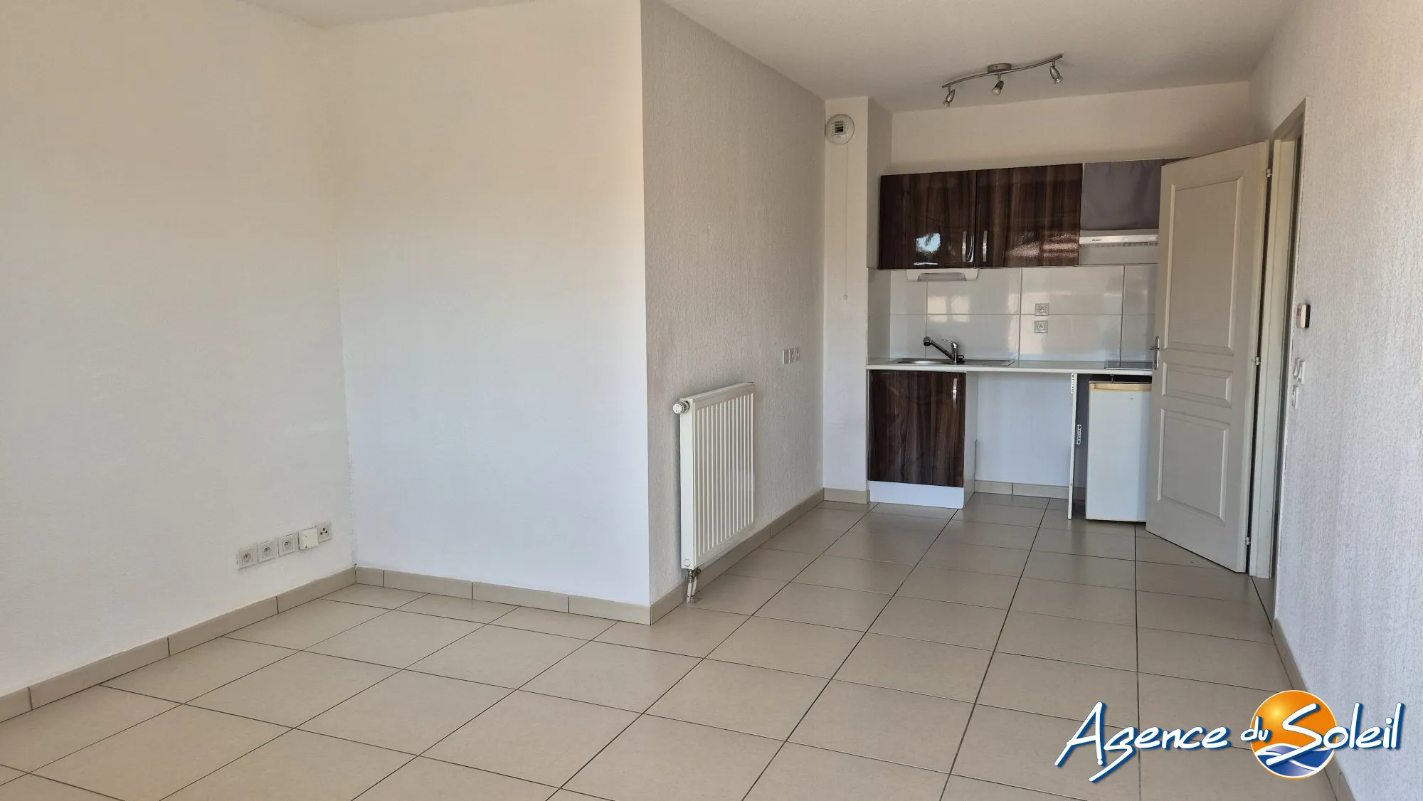 Appartement T2 avec terrasse et parkings à Saint-Laurent-de-la-Salanque