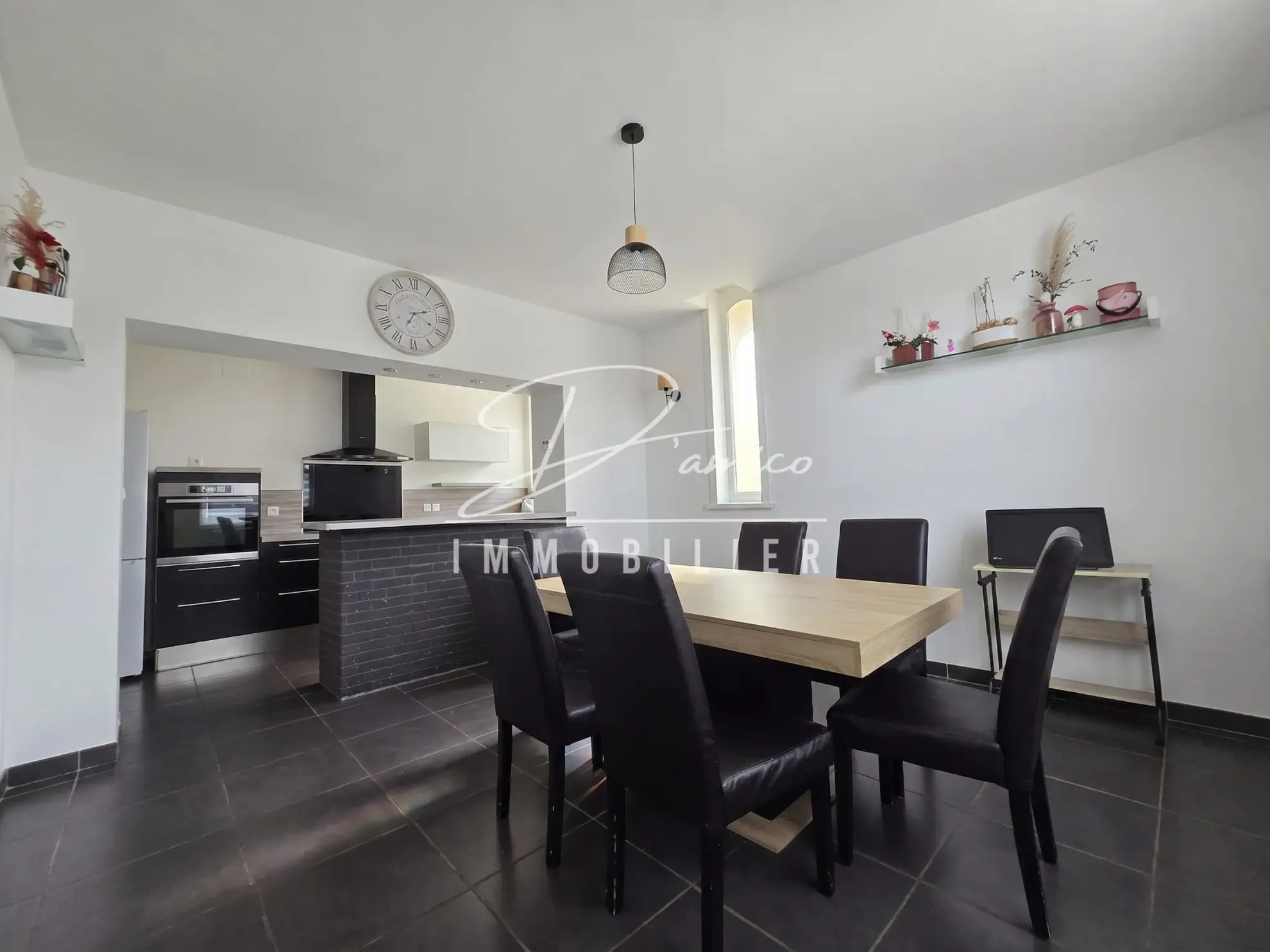 Maison 3 chambres avec jardin, balcon et sous-sol à Cambrai
