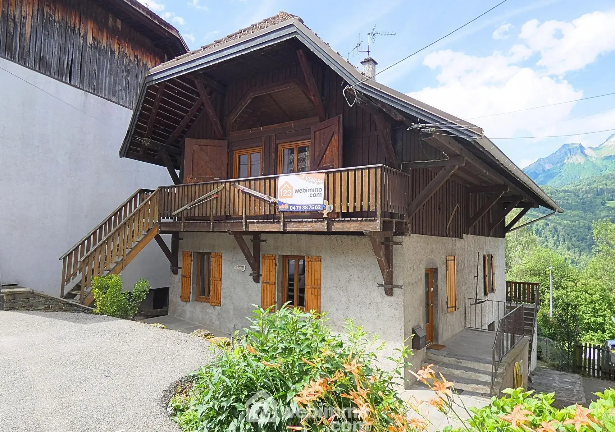 Maison familiale de 160 m² avec dépendance à Ugine, vue montagne