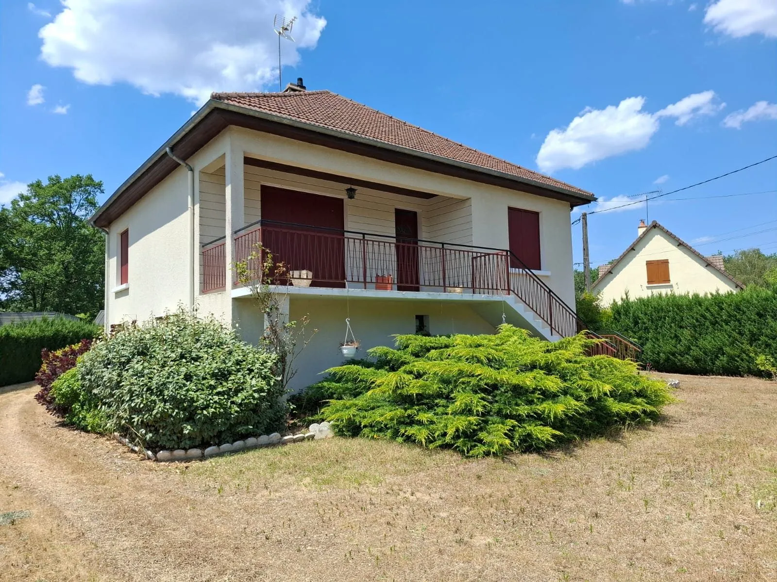 Maison familiale de 120 m² avec grand terrain à Villefranche-sur-Cher