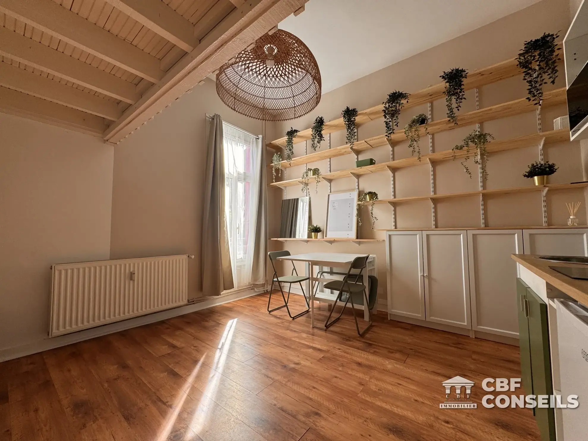 Studio meublé de 25 m² avec mezzanine à Châtel-Guyon, proche commodités