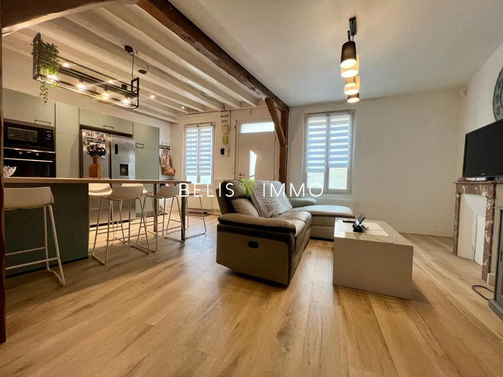Maison ancienne à vendre à Langeais avec vue sur le Château – 3 chambres, proximité commodités