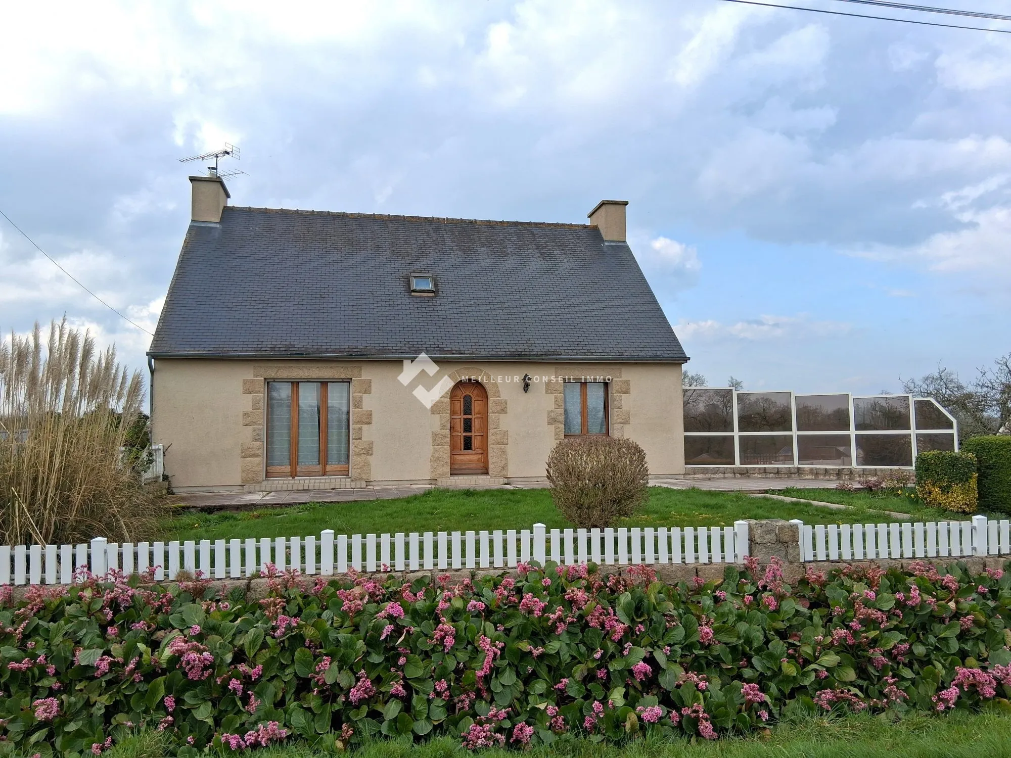 Charmante maison néo-bretonne de 119 m² avec jardin à Quintin