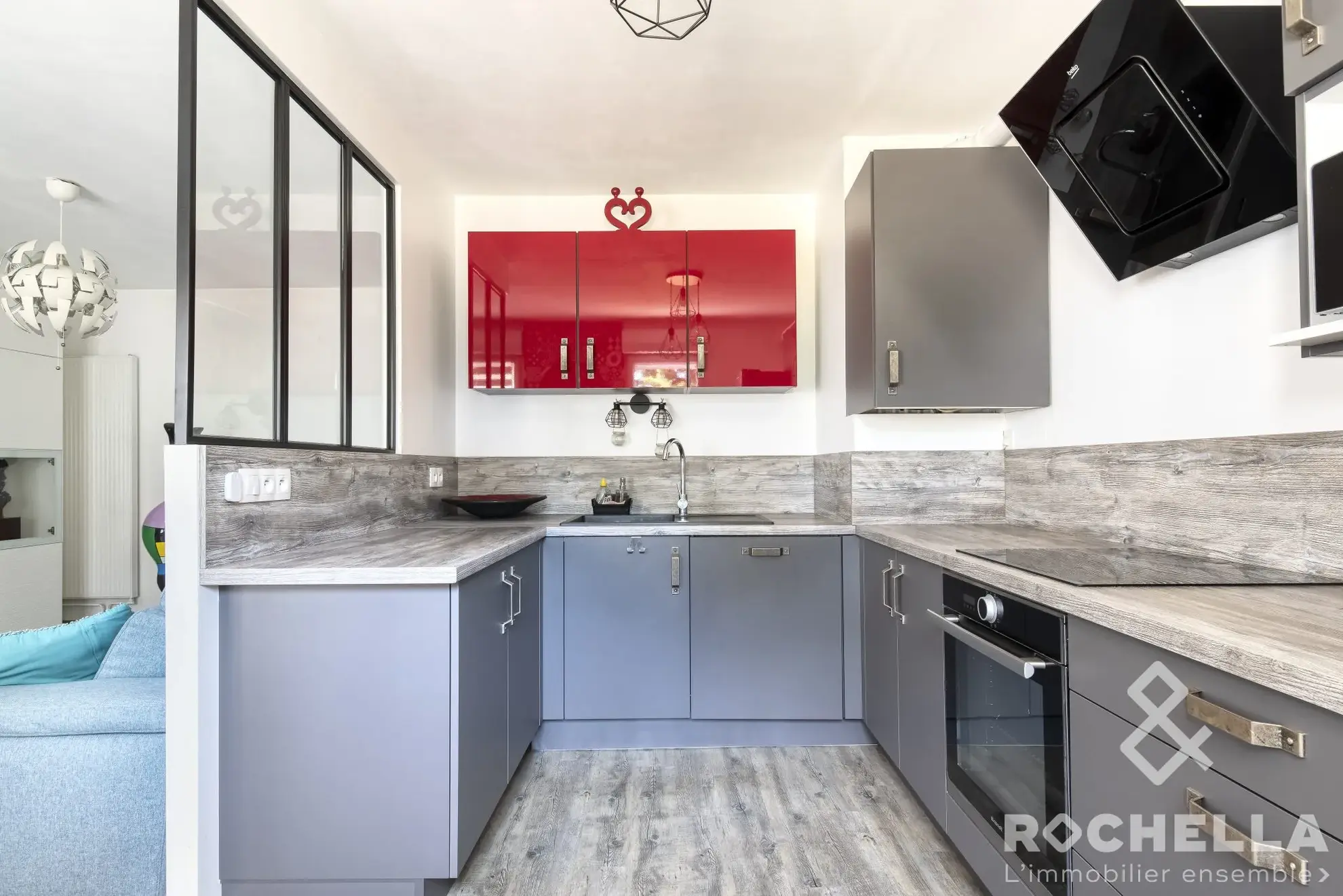 Tres bel appartement 2 chambres à Angers, proche tram, avec parking et balcon 