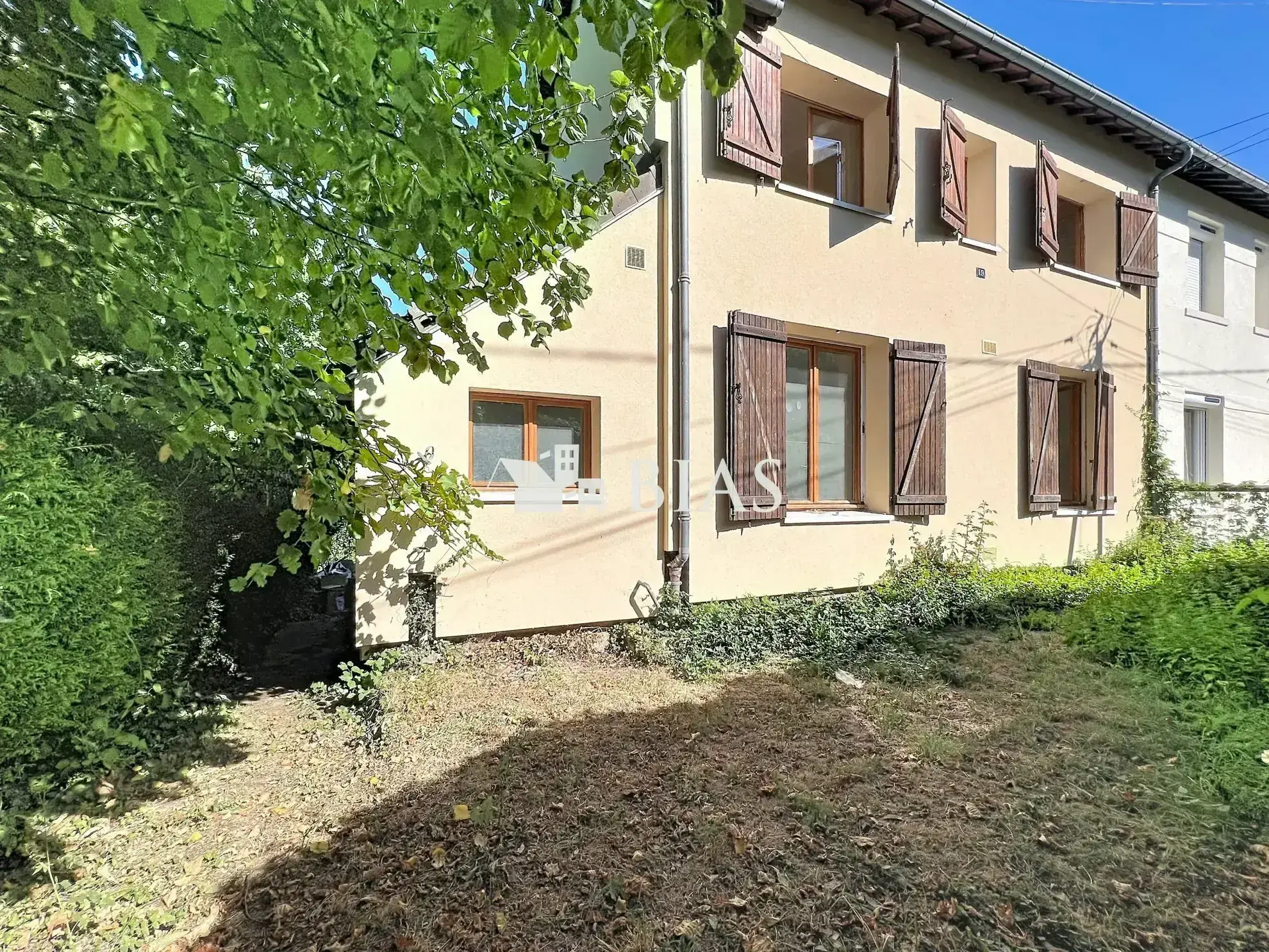 Maison à rénover proche gare et commerces à Serquigny