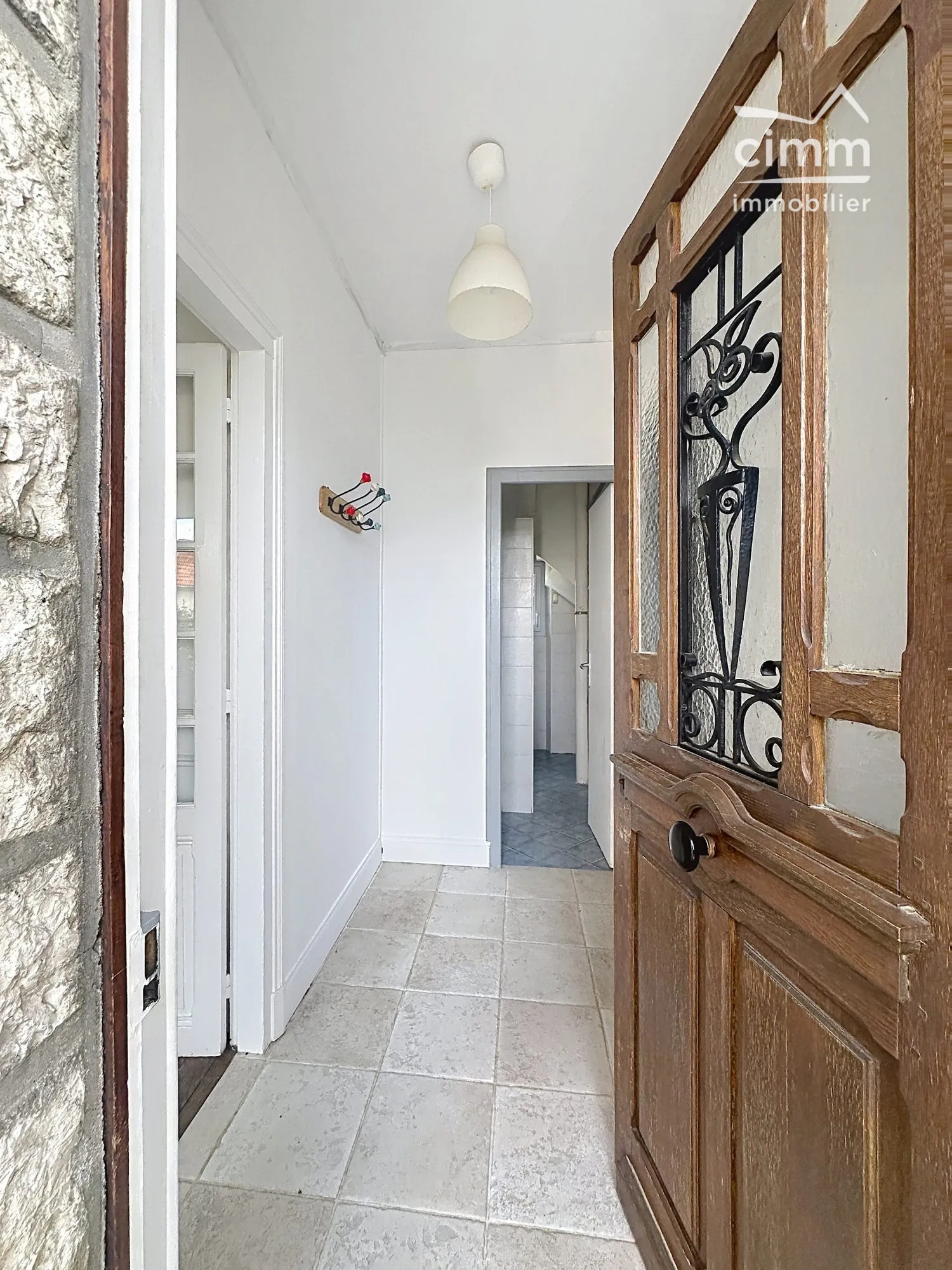 Maison à vendre à Amilly avec jardin, garage et belles prestations 