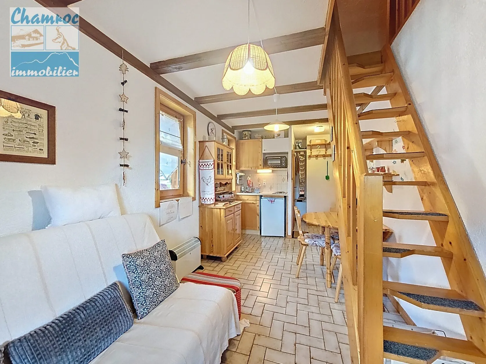Appartement lumineux à vendre à Châtel avec vue montagne, balcon et parking 