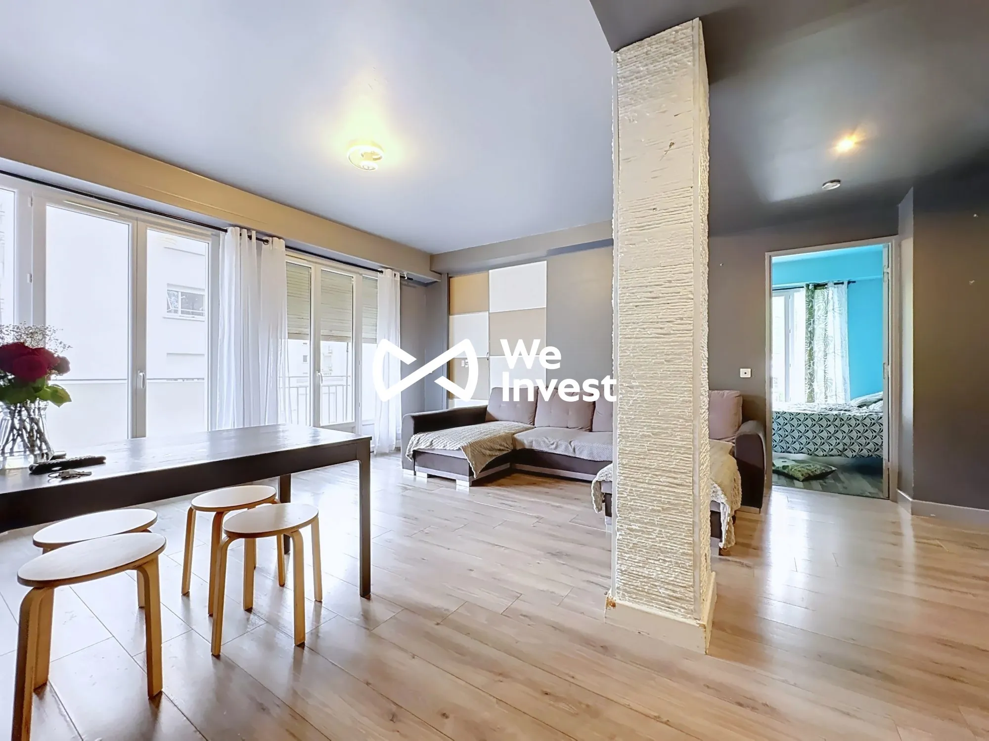 Appartement T3/4 de 76 m² avec balcons et parking à Pau, proche du centre-ville