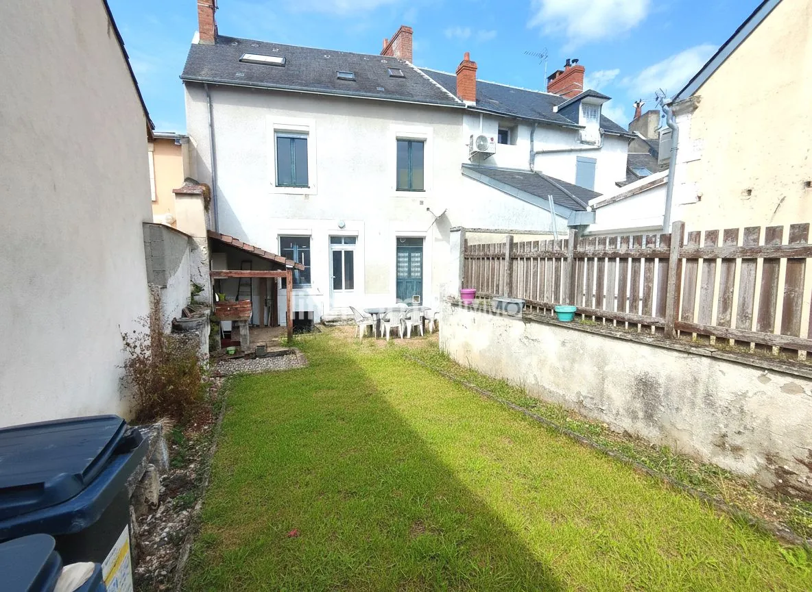 Maison familiale 4 chambres près du Parc de Belle Isle à Châteauroux