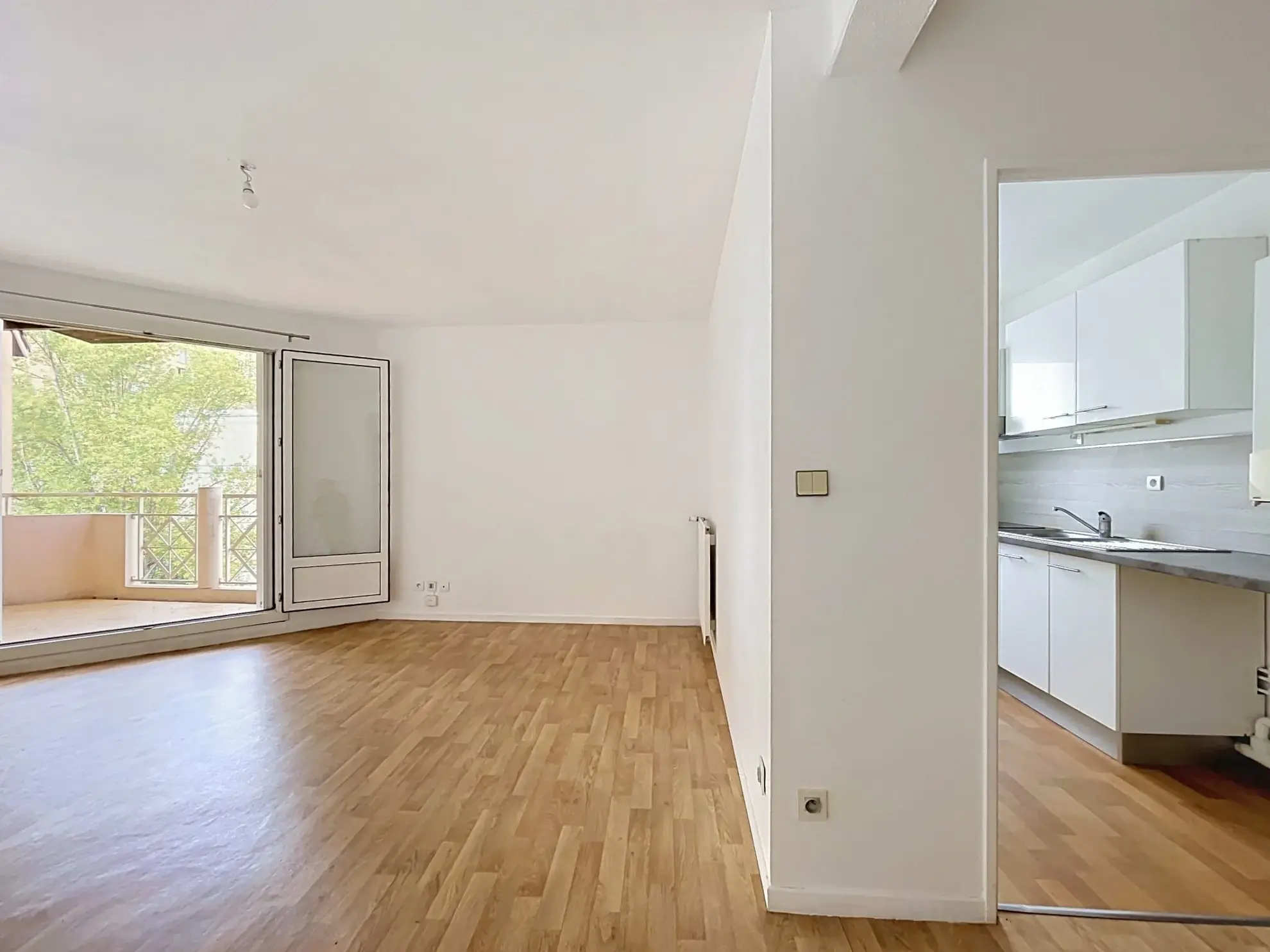 T2 à vendre à Toulouse Arènes avec balcon et parking - Dernier étage 