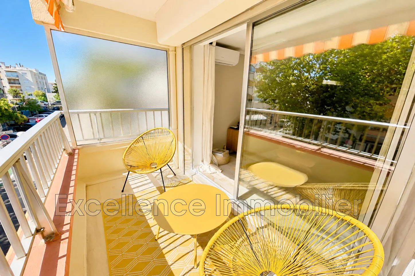 Appartement 2 pièces avec terrasse et vue mer à Sainte Maxime 