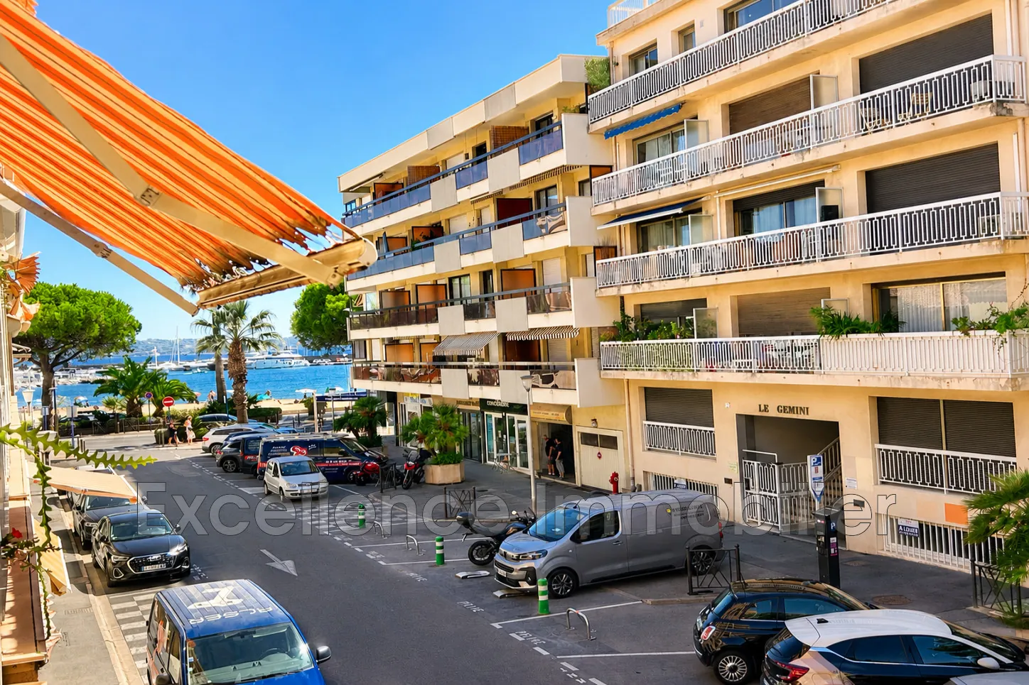 Appartement 2 pièces avec terrasse et vue mer à Sainte Maxime 